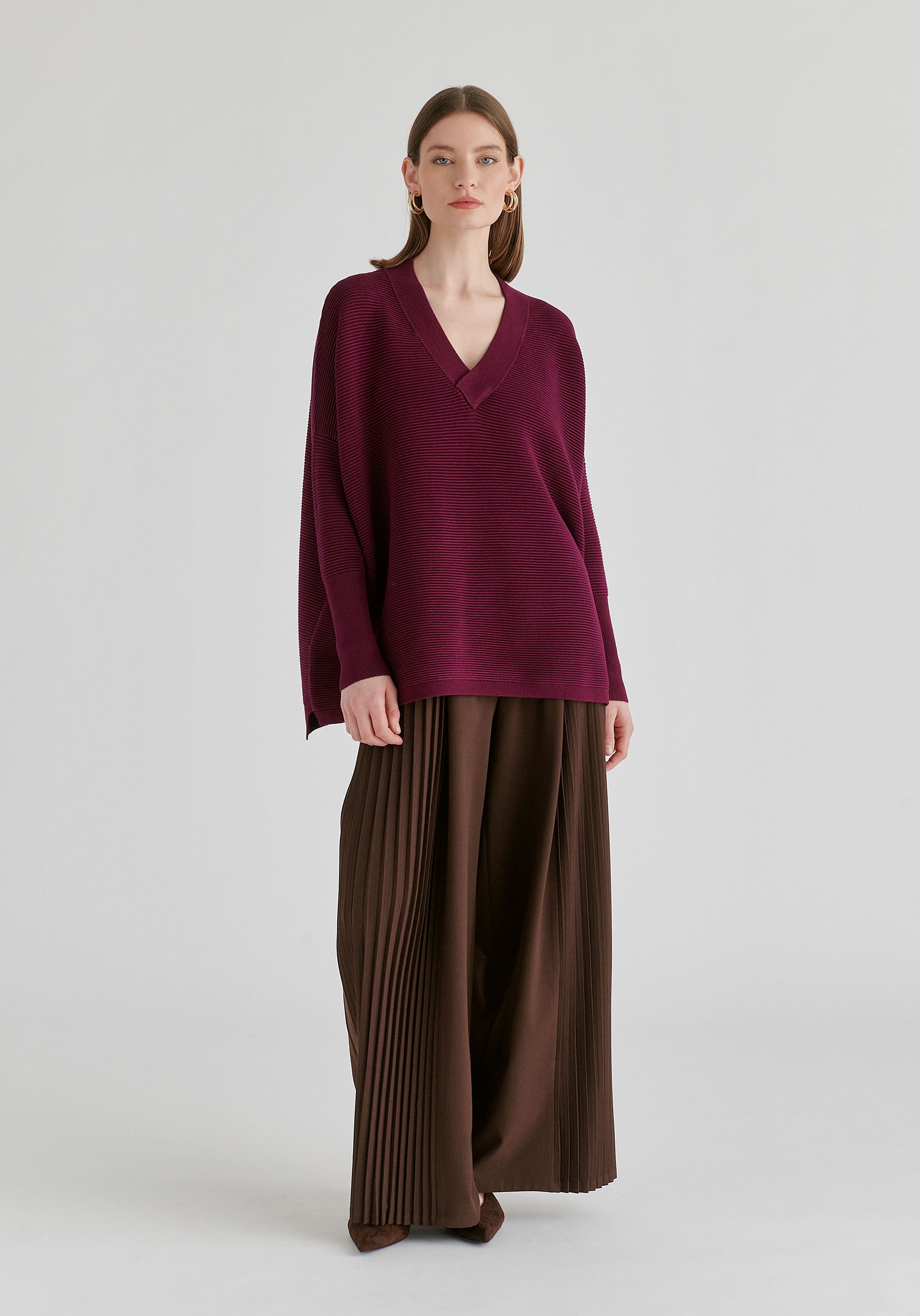Paisie V-Neck Ribbed Jumper
