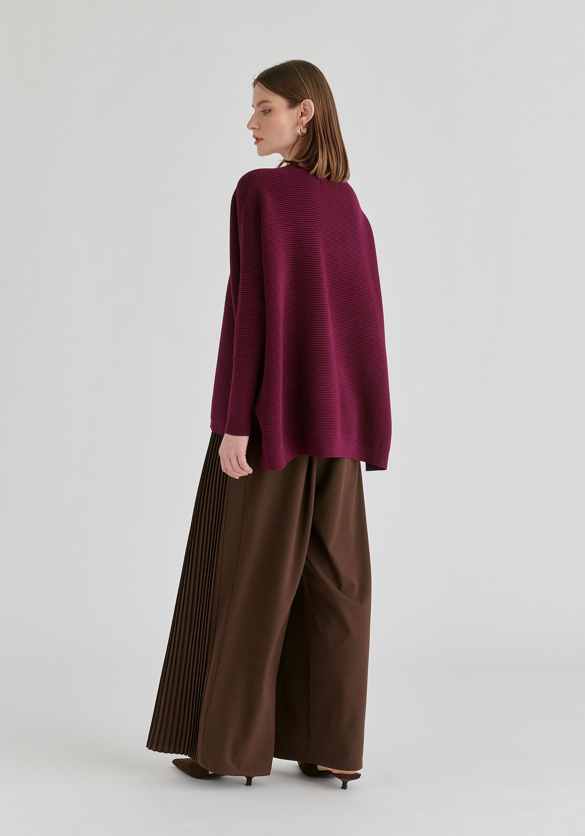 Paisie V-Neck Ribbed Jumper