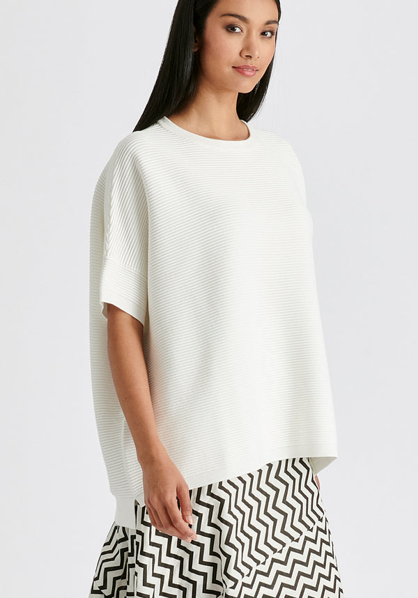 Paisie Short Sleeve Ribbed Jumper In White Closeup