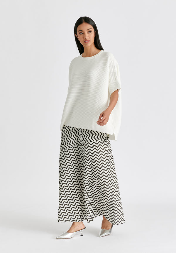 Paisie Short Sleeve Ribbed Jumper In White Side