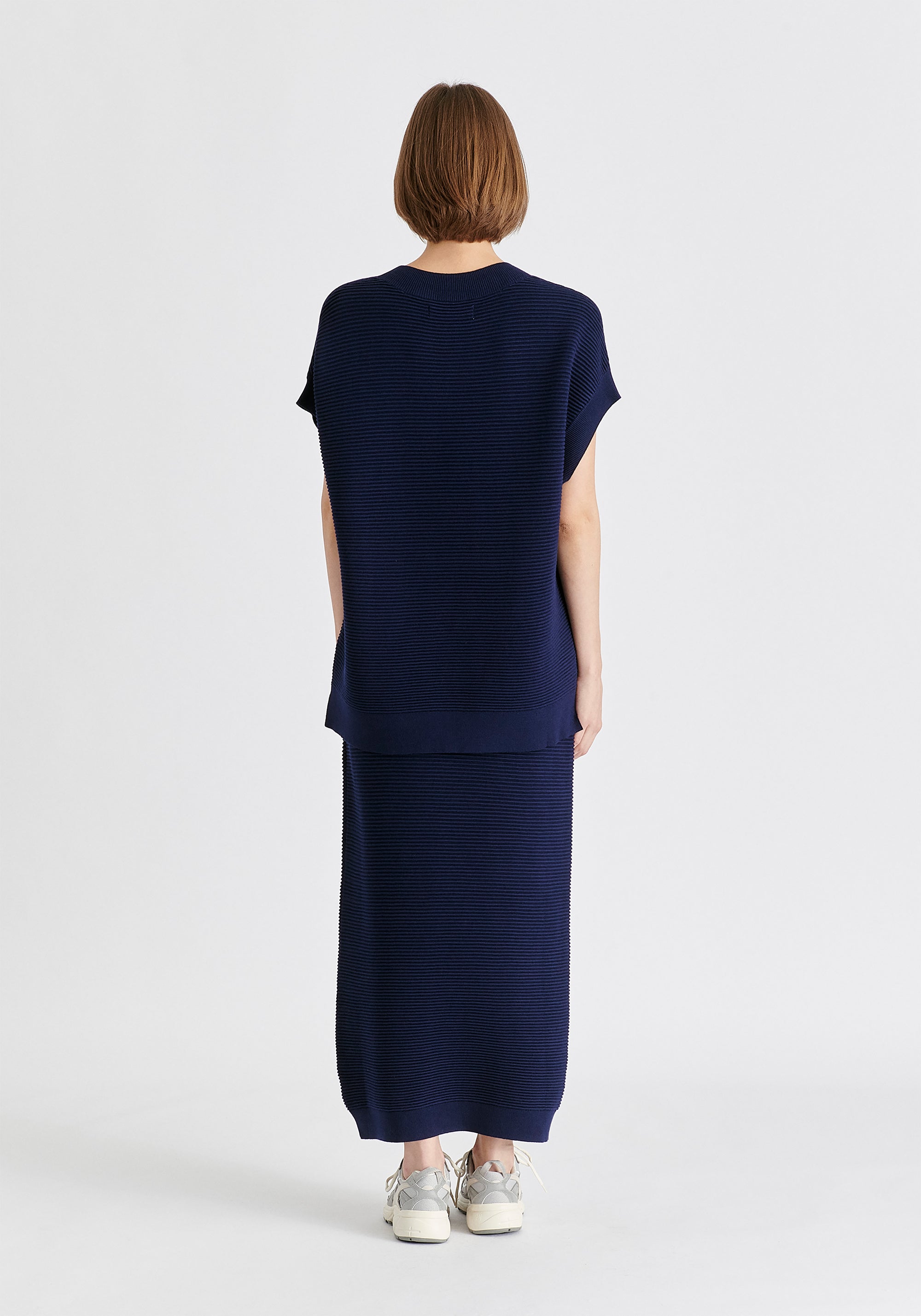 Mock Neck Sleeveless Ribbed Jumper In Navy Back