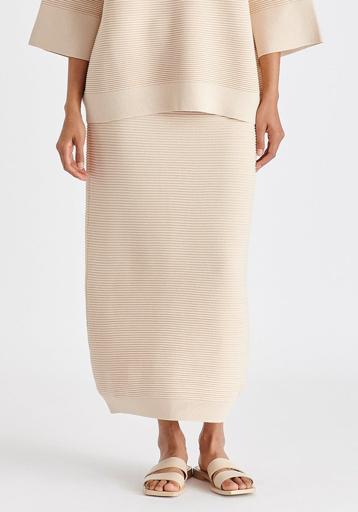 Ribbed Midi Skirt