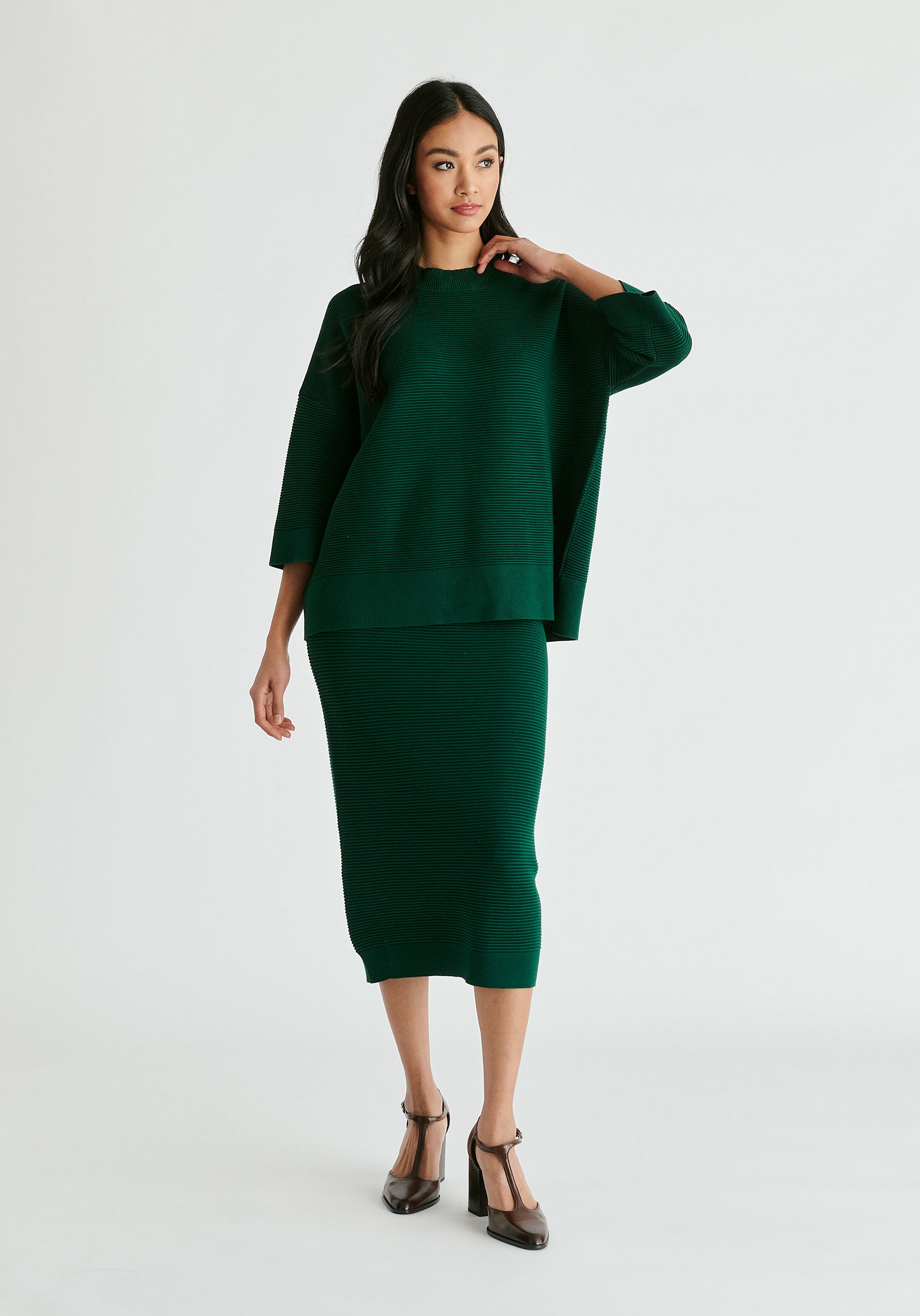 Ribbed Midi Skirt in Dark Green Front