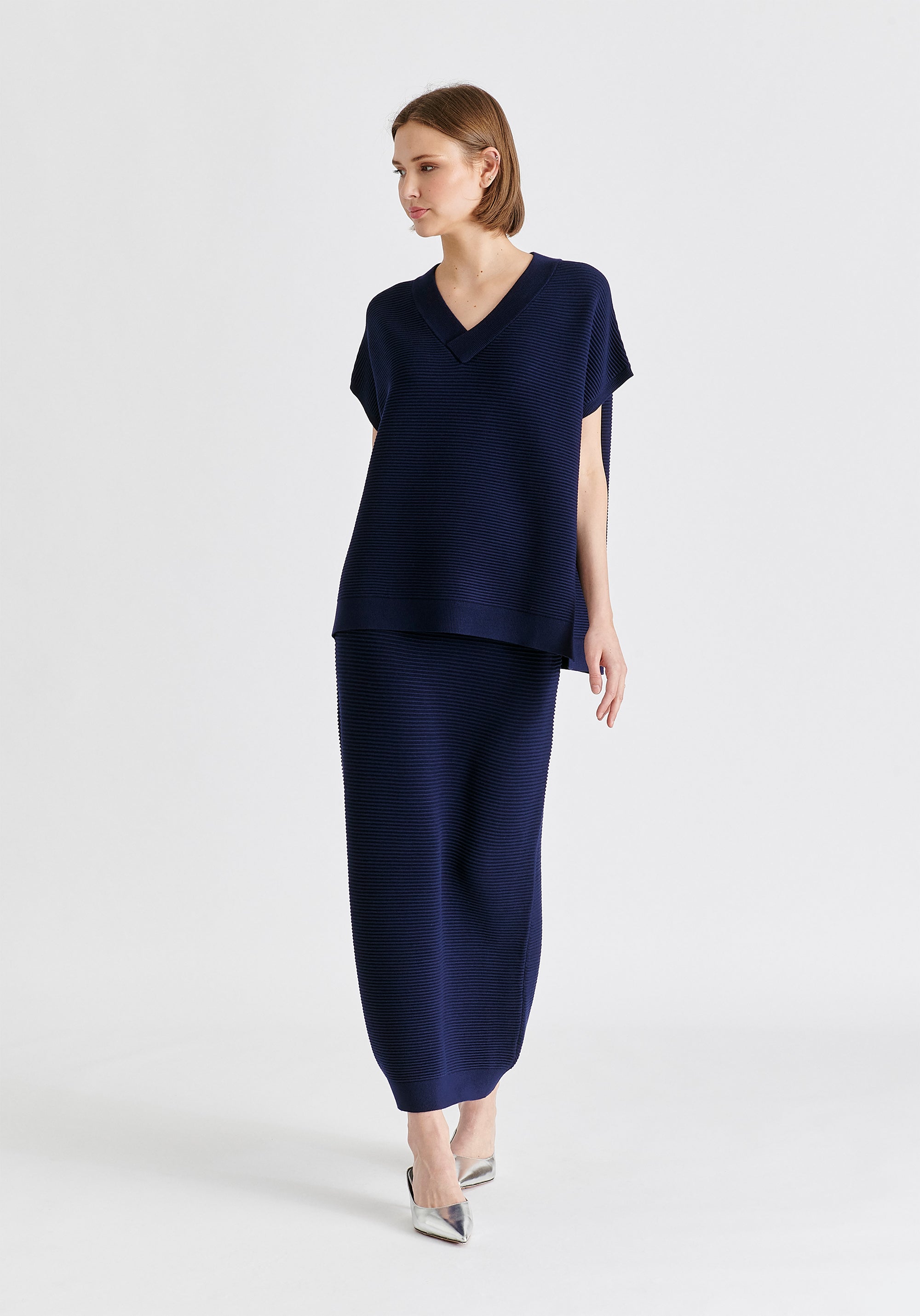 V-Neck Sleeveless Ribbed Jumper In Navy Front