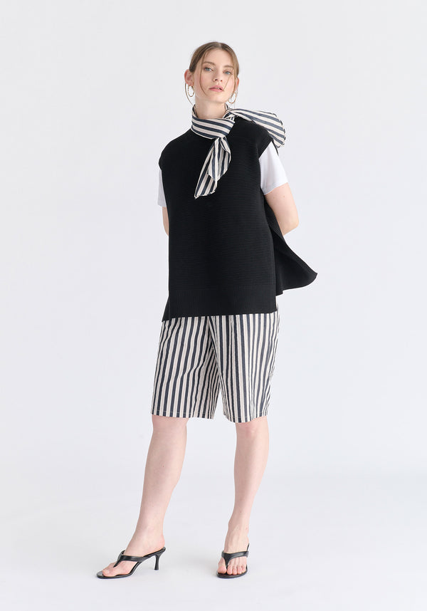 Side Slit Sleeveless Ribbed jumper in Black Front
