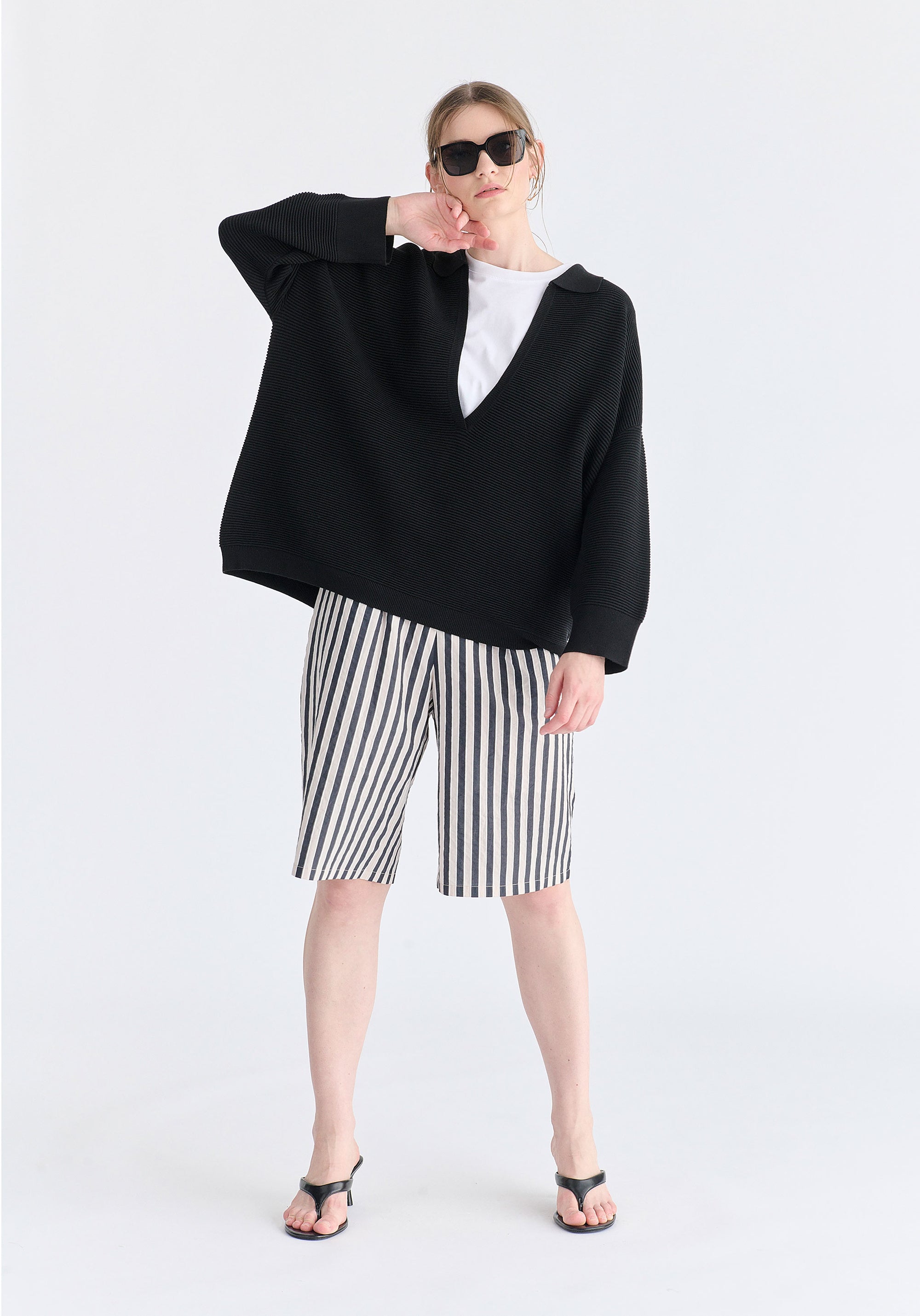 Low Cut Polo Collar Ribbed Jumper