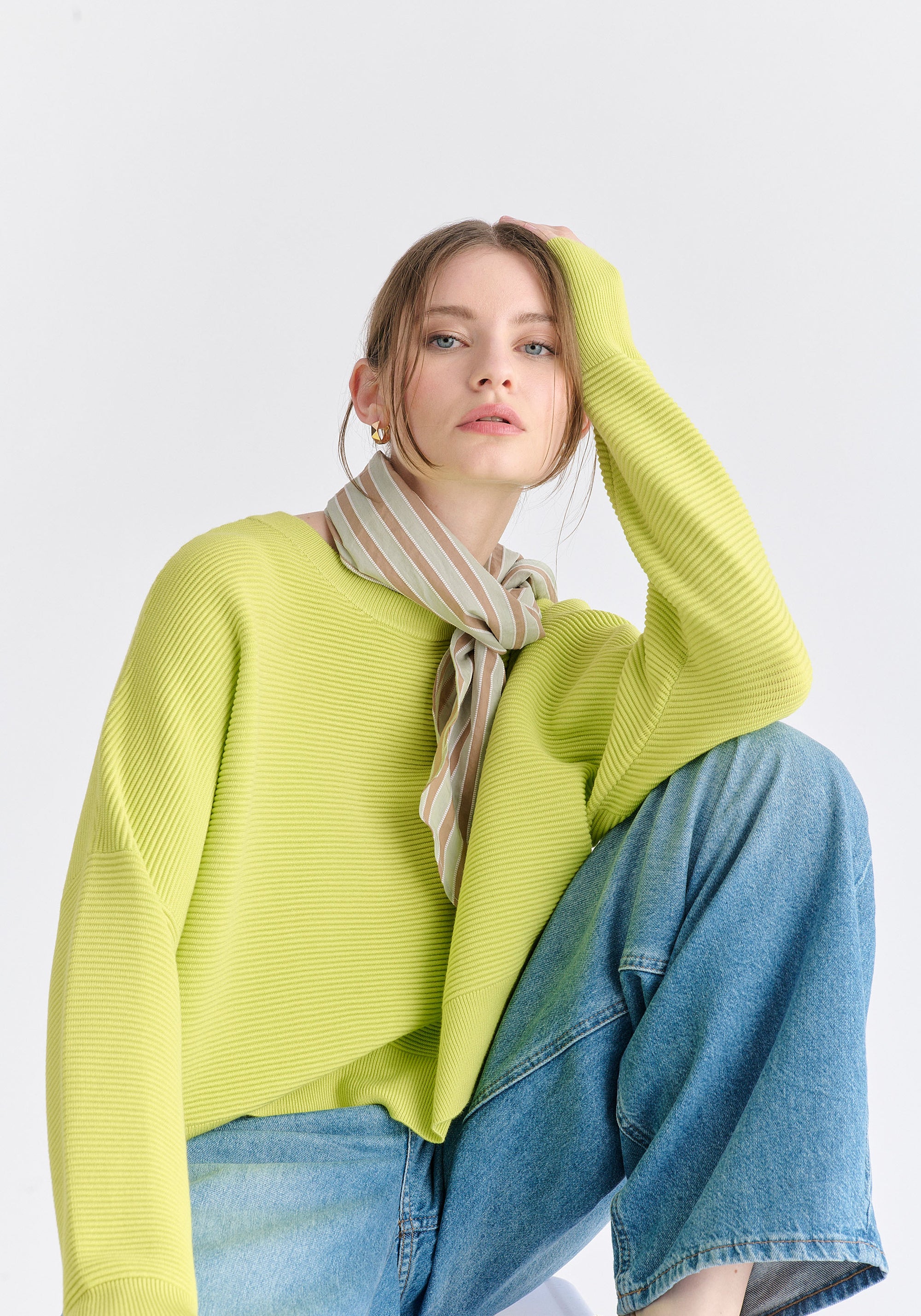Cropped Ribbed Jumper in Lime Front