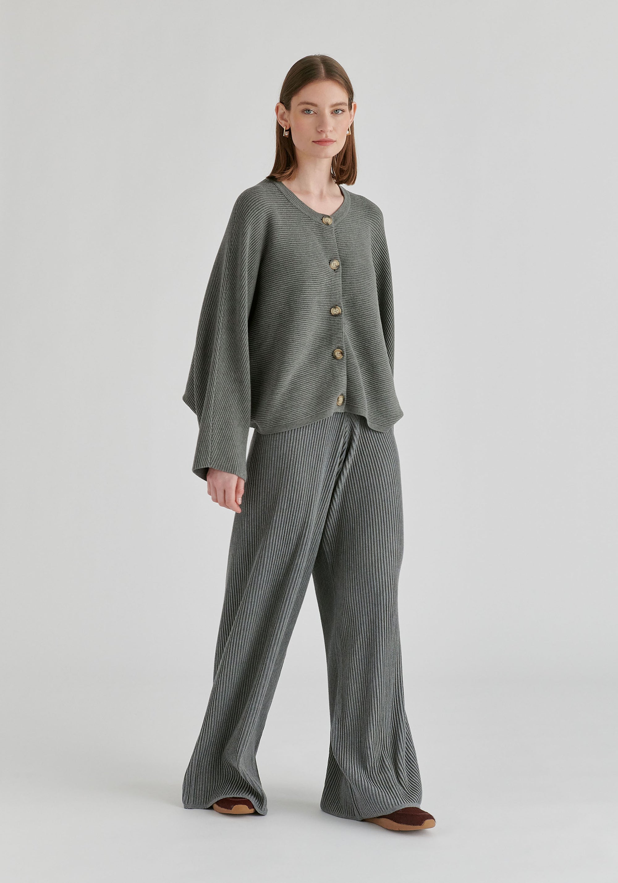 Ribbed Batwing Cardigan with Crew Neck and Button Front