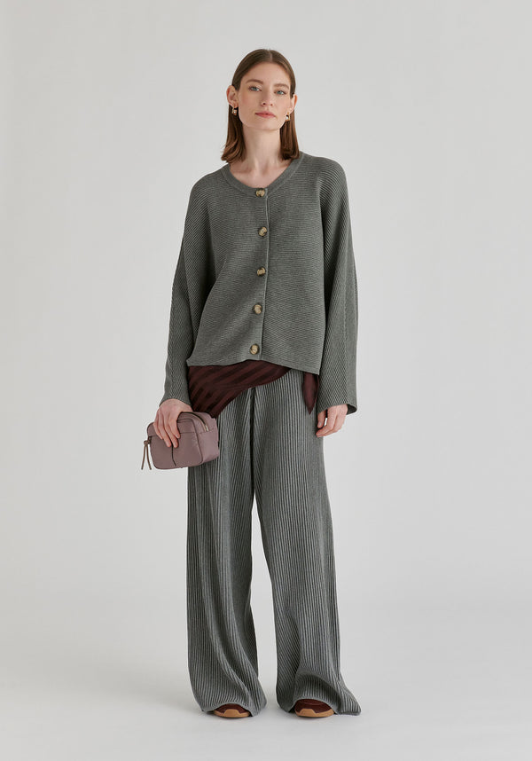 Ribbed Batwing Cardigan with Crew Neck and Button Front in Grey Front