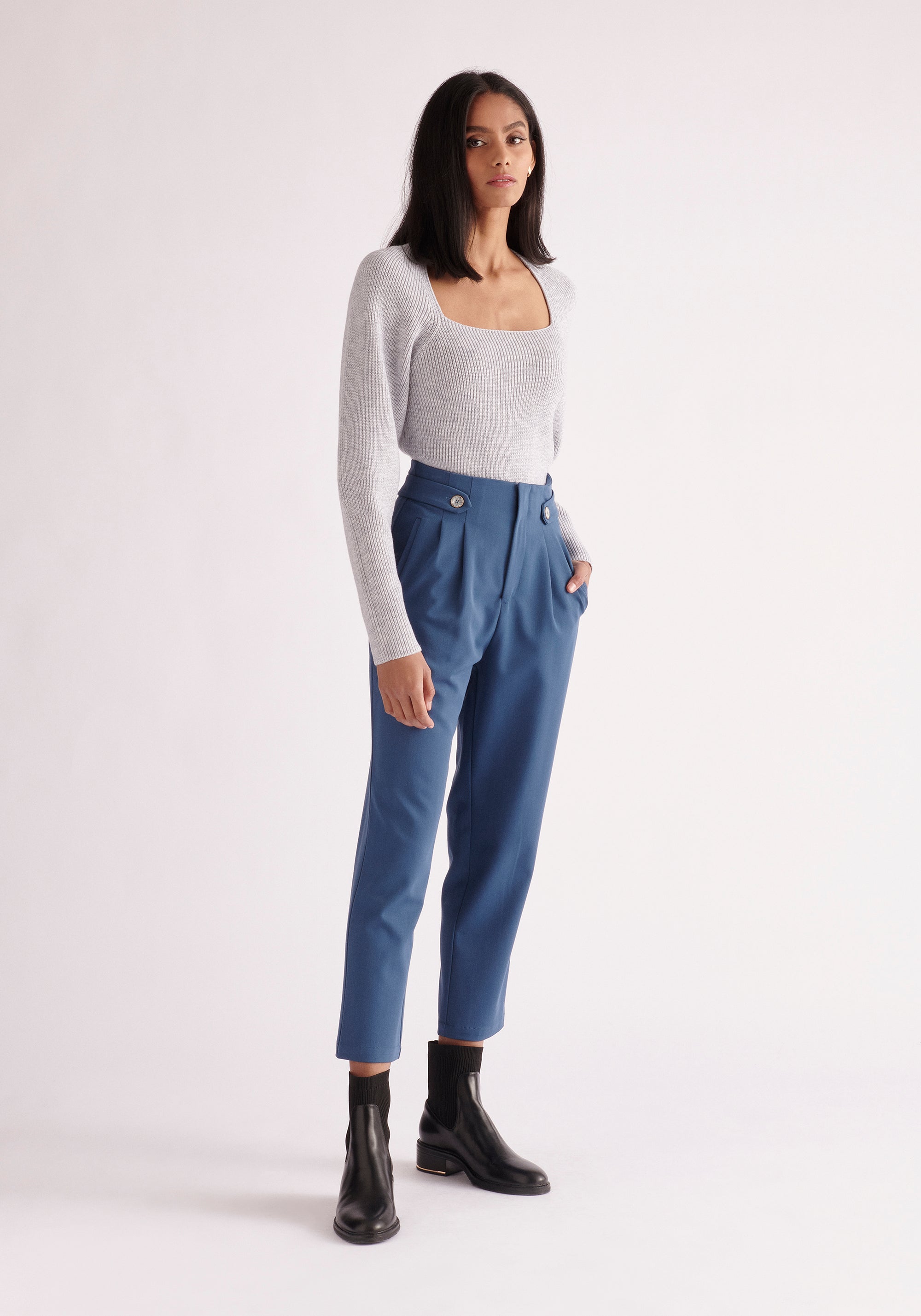 Paisie Square Neck Jumper in Light Grey