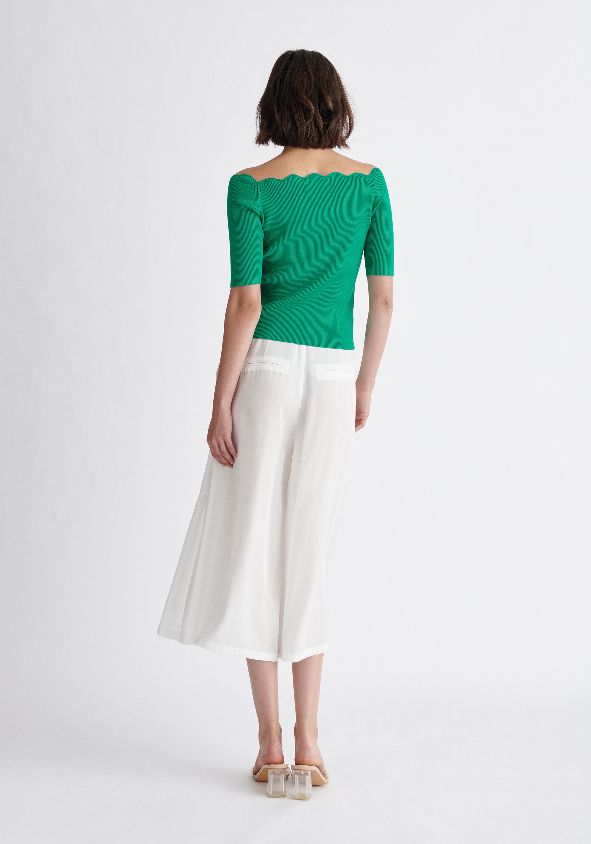 Paisie Scallop Neck Top in Green Back