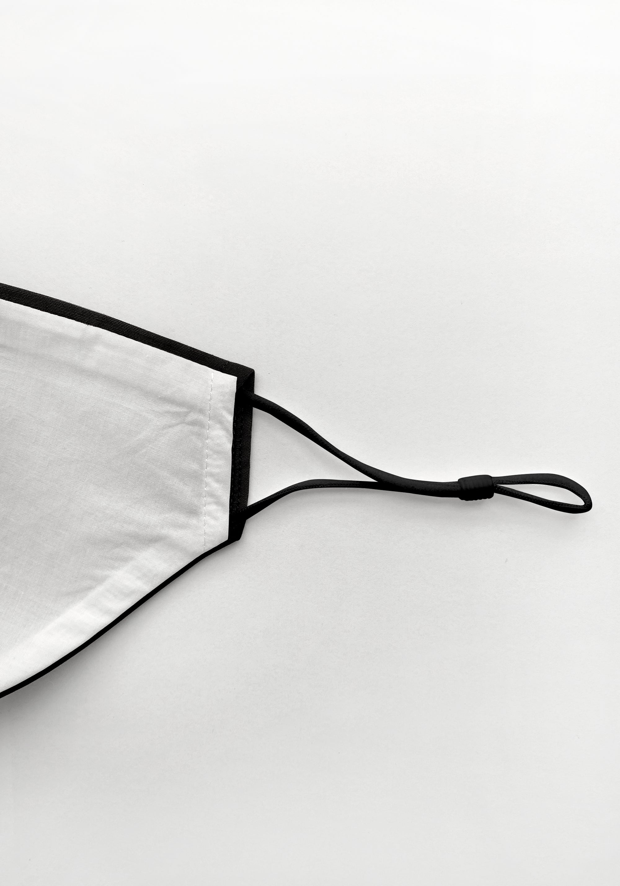 Paisie Large Adjustable Face Mask in Black Back