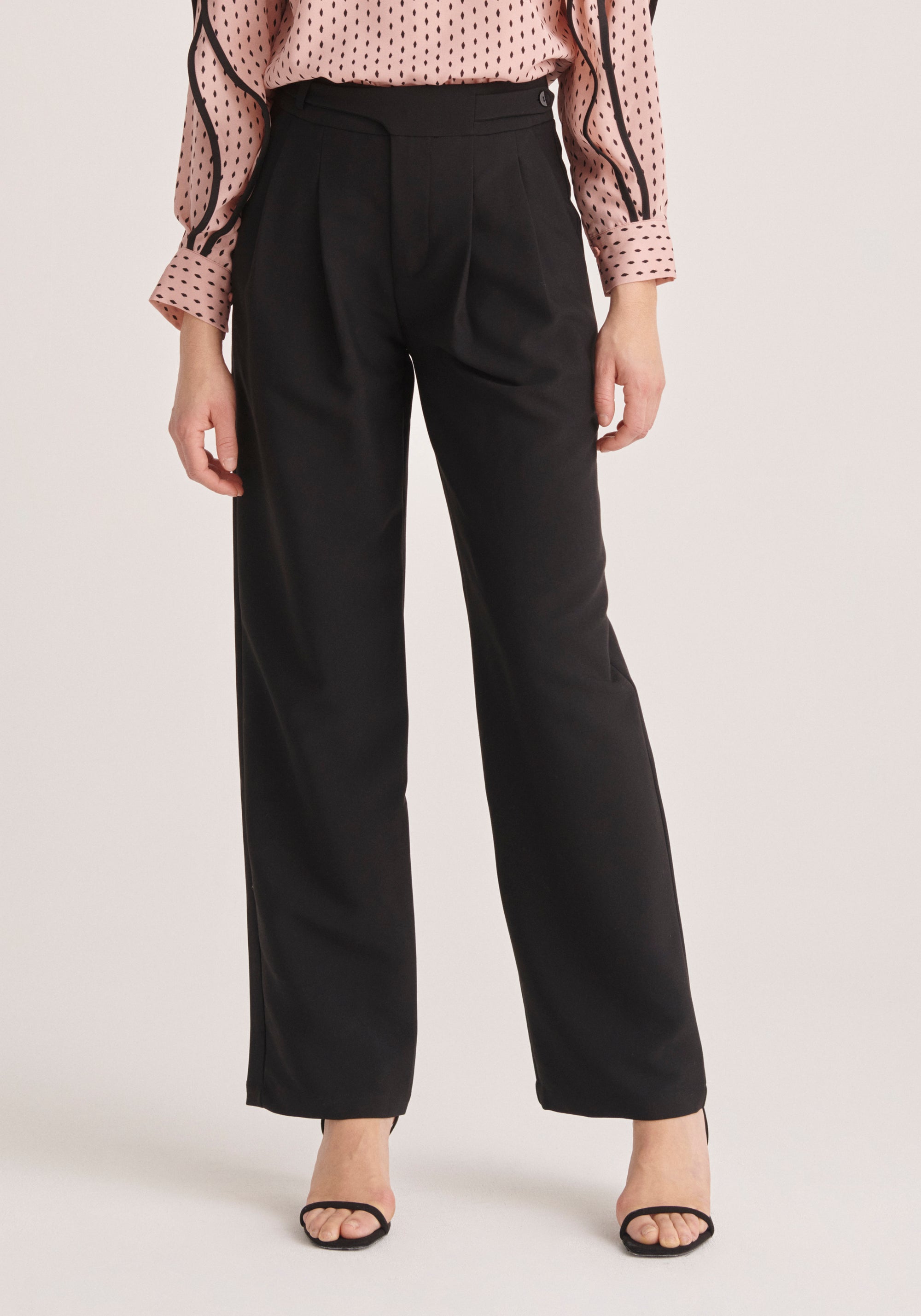 Paisie High Waisted Straight Leg Trousers in Black