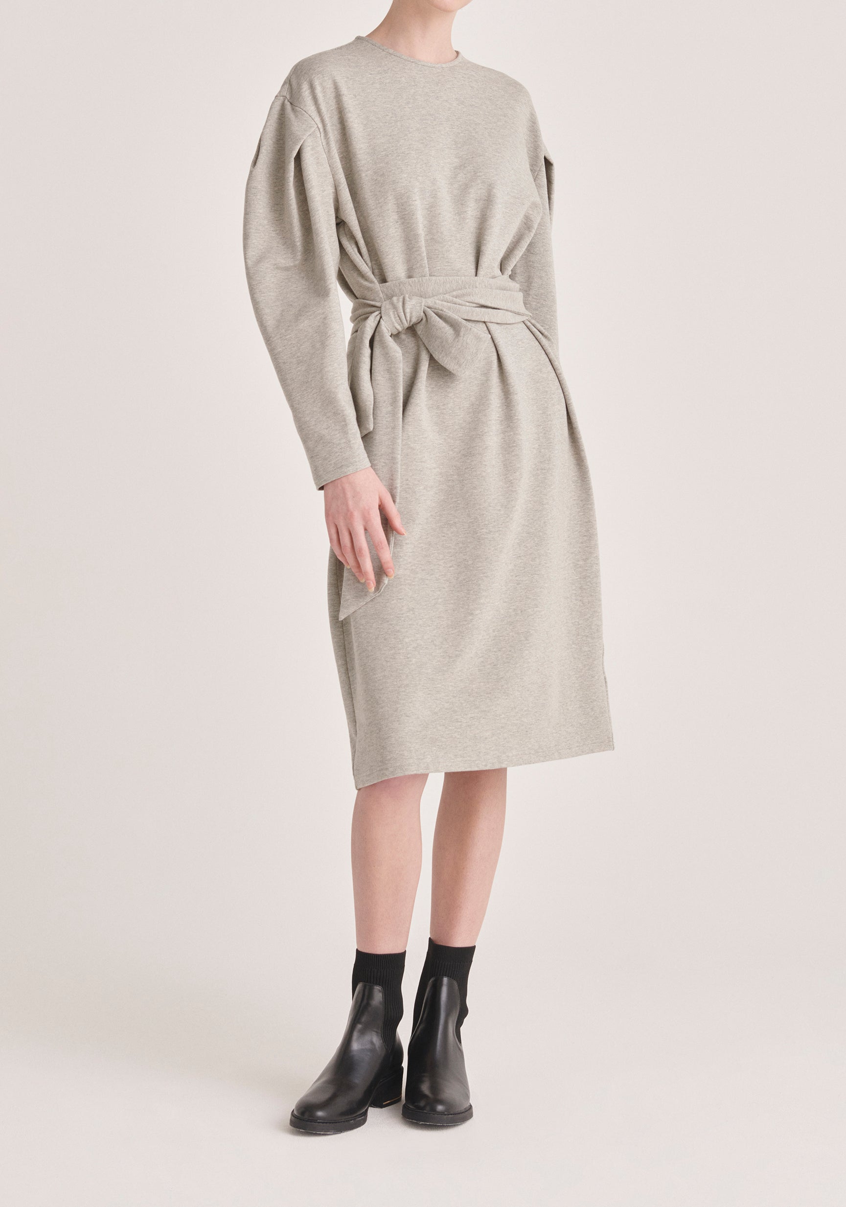Paisie Midi Waist Tie Jersey Dress in Grey