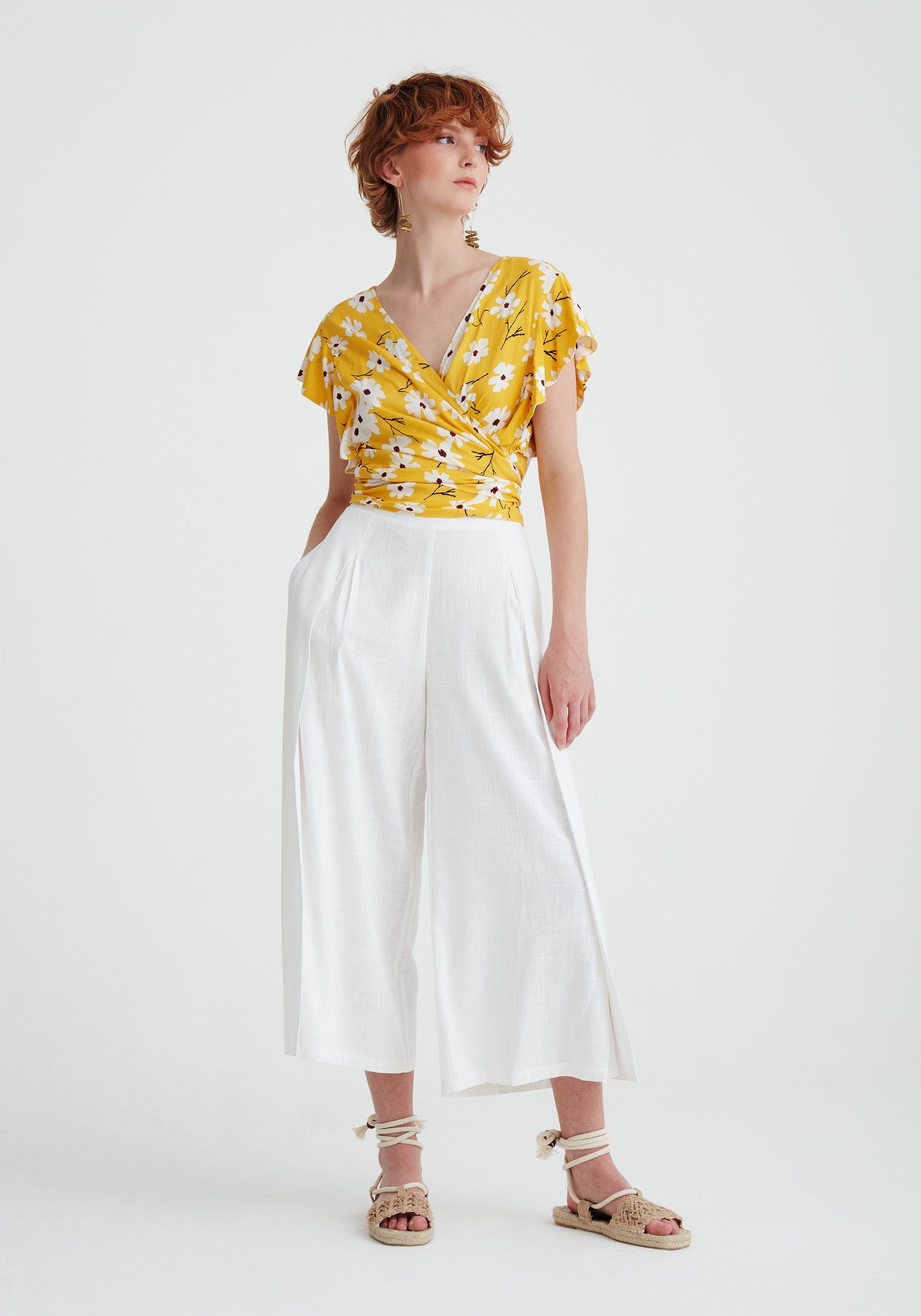 Paisie Linen Blend Culottes with Side Splits in White