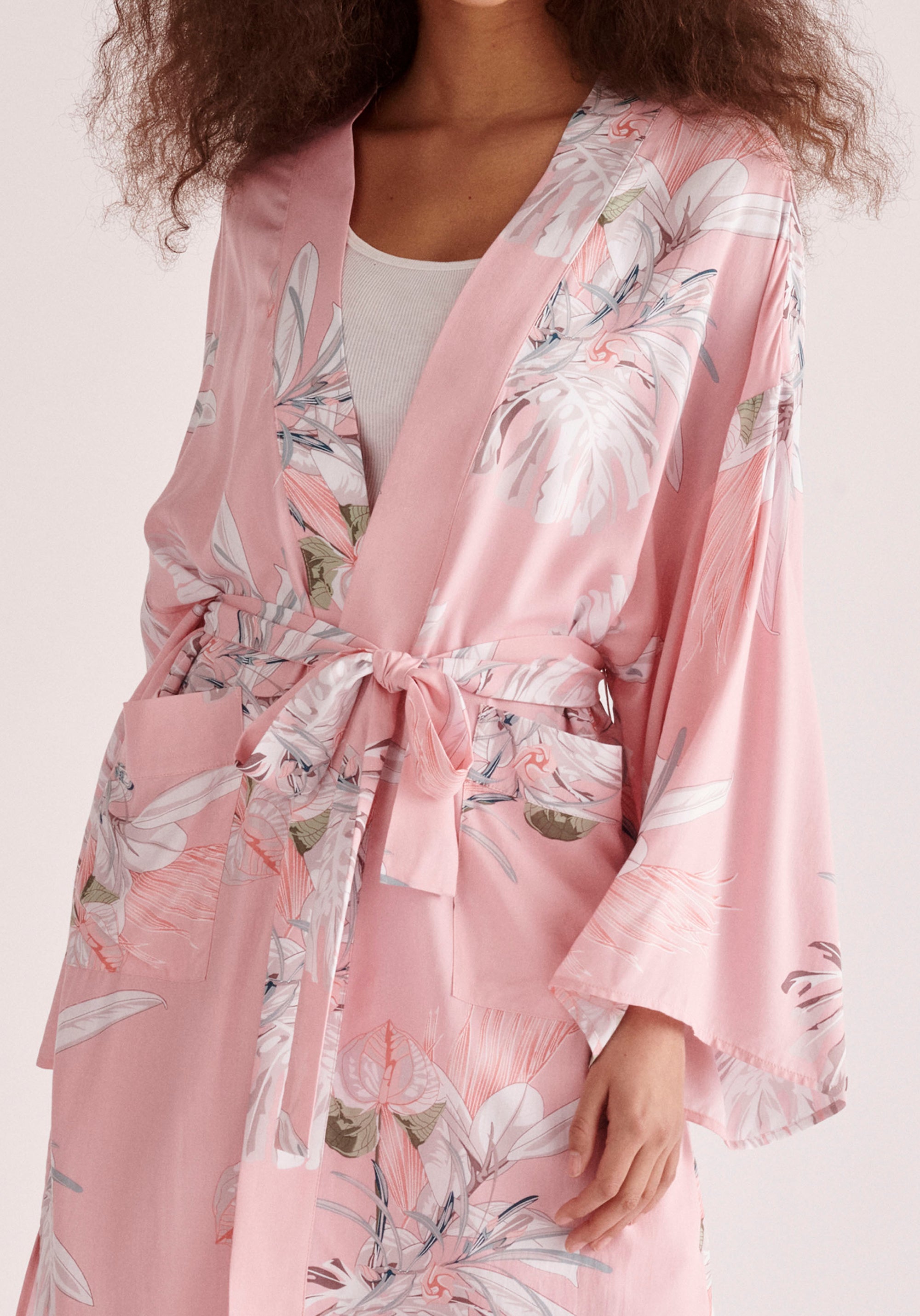 Paisie Floral Kimono Robe in Pink Close Up