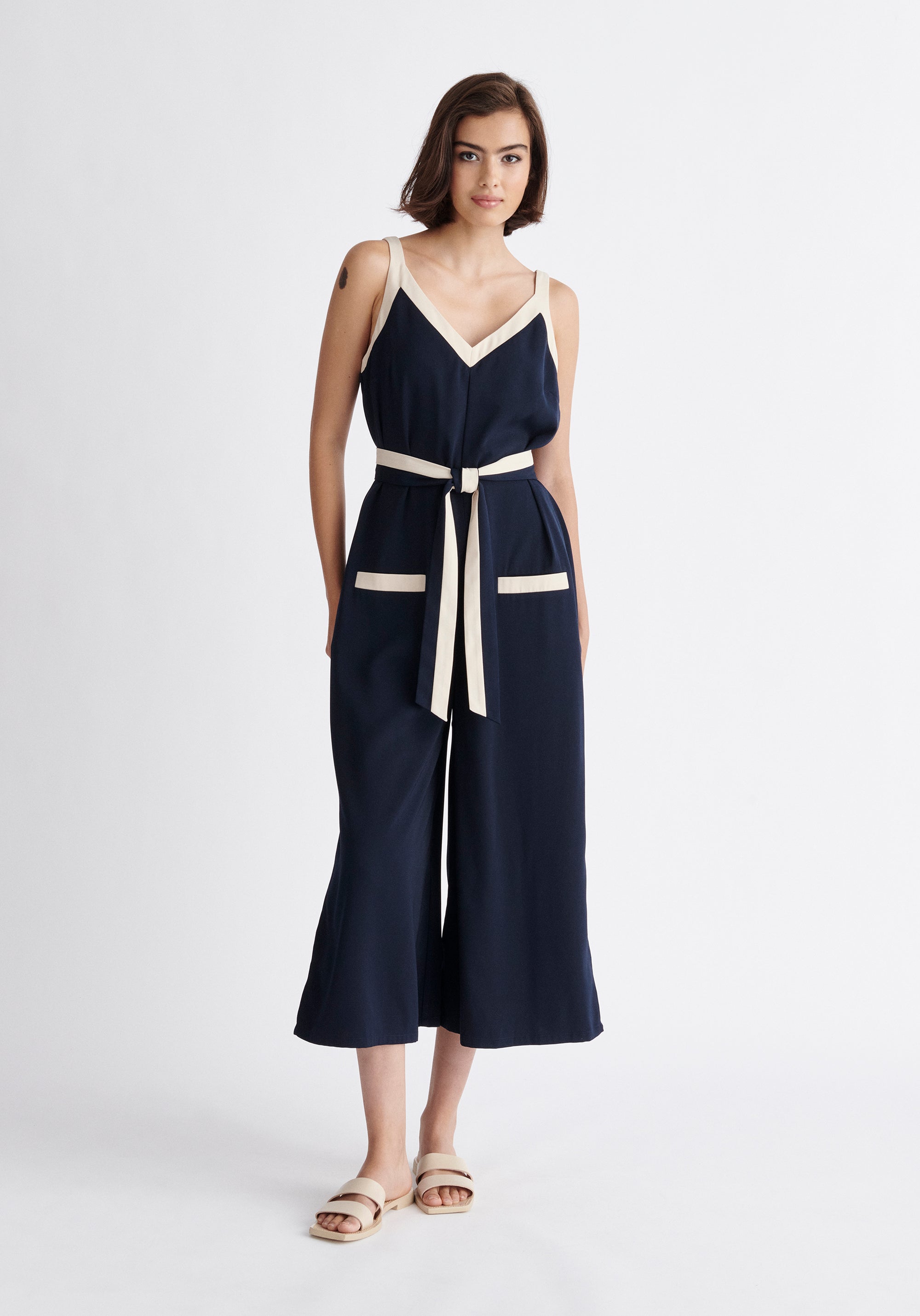 Paisie Contrast Colour Jumpsuit in Navy and Cream