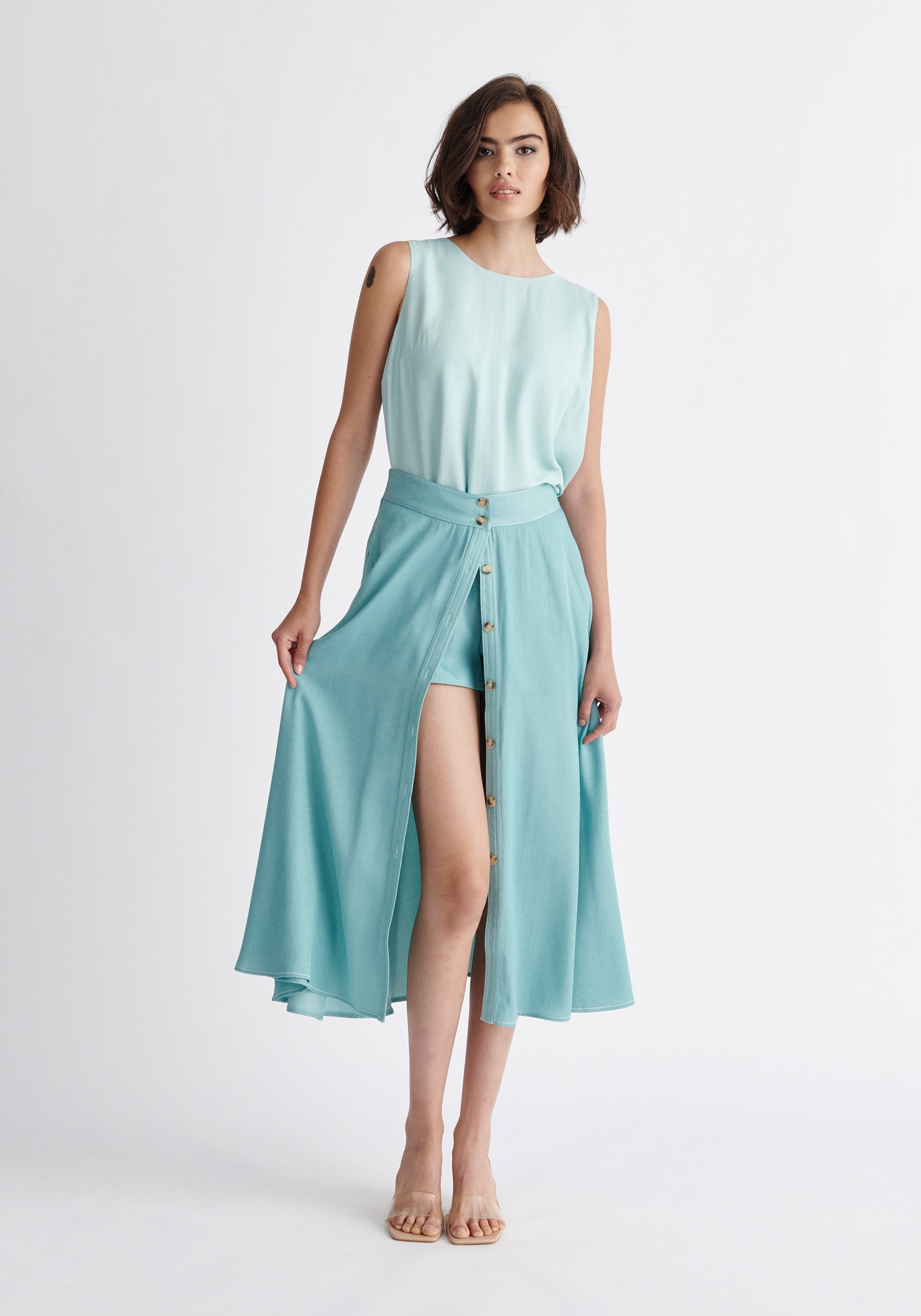 Paisie Midi Button Skort in Teal