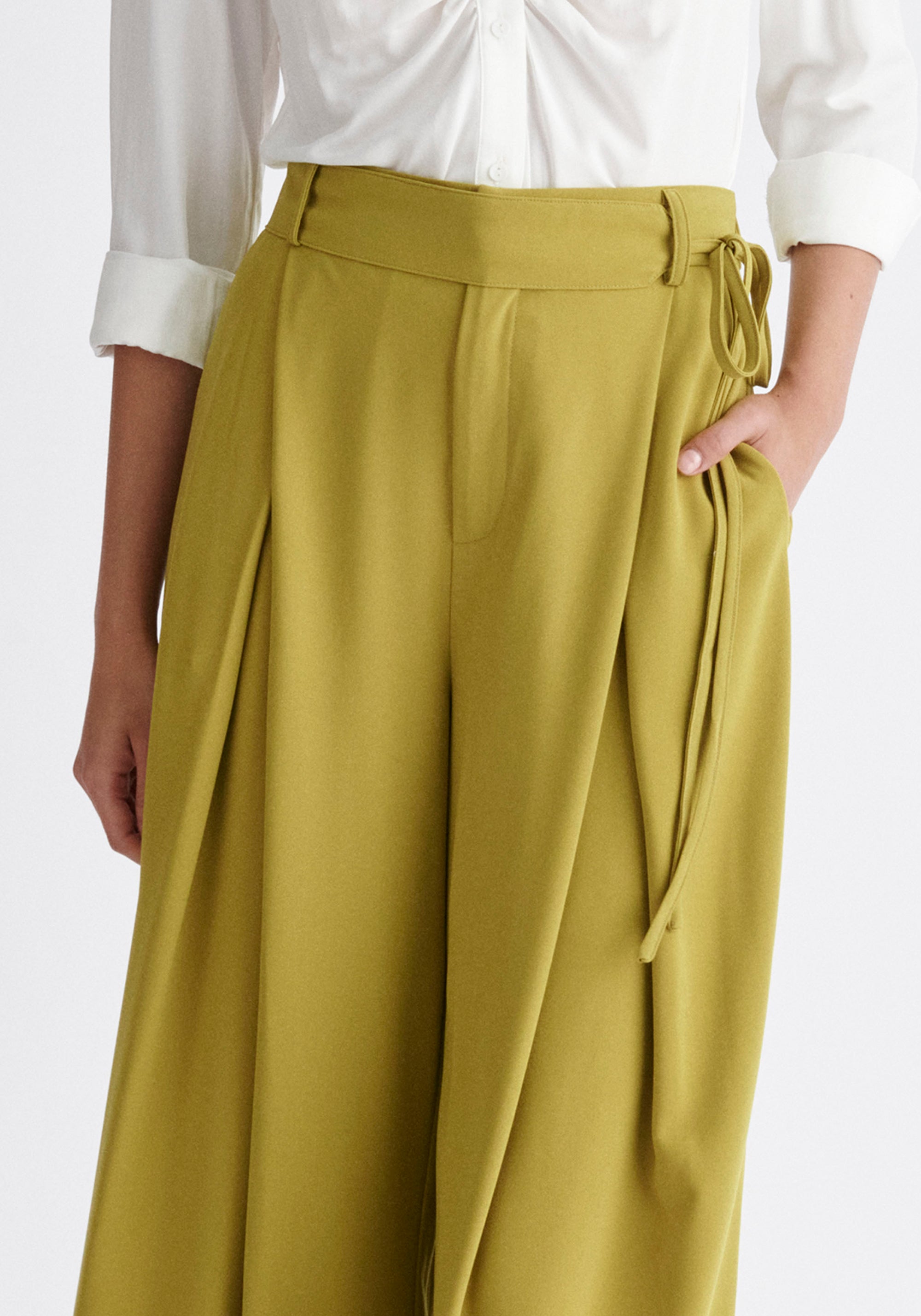 Paisie Pleated High Waist Trousers in Green Close Up