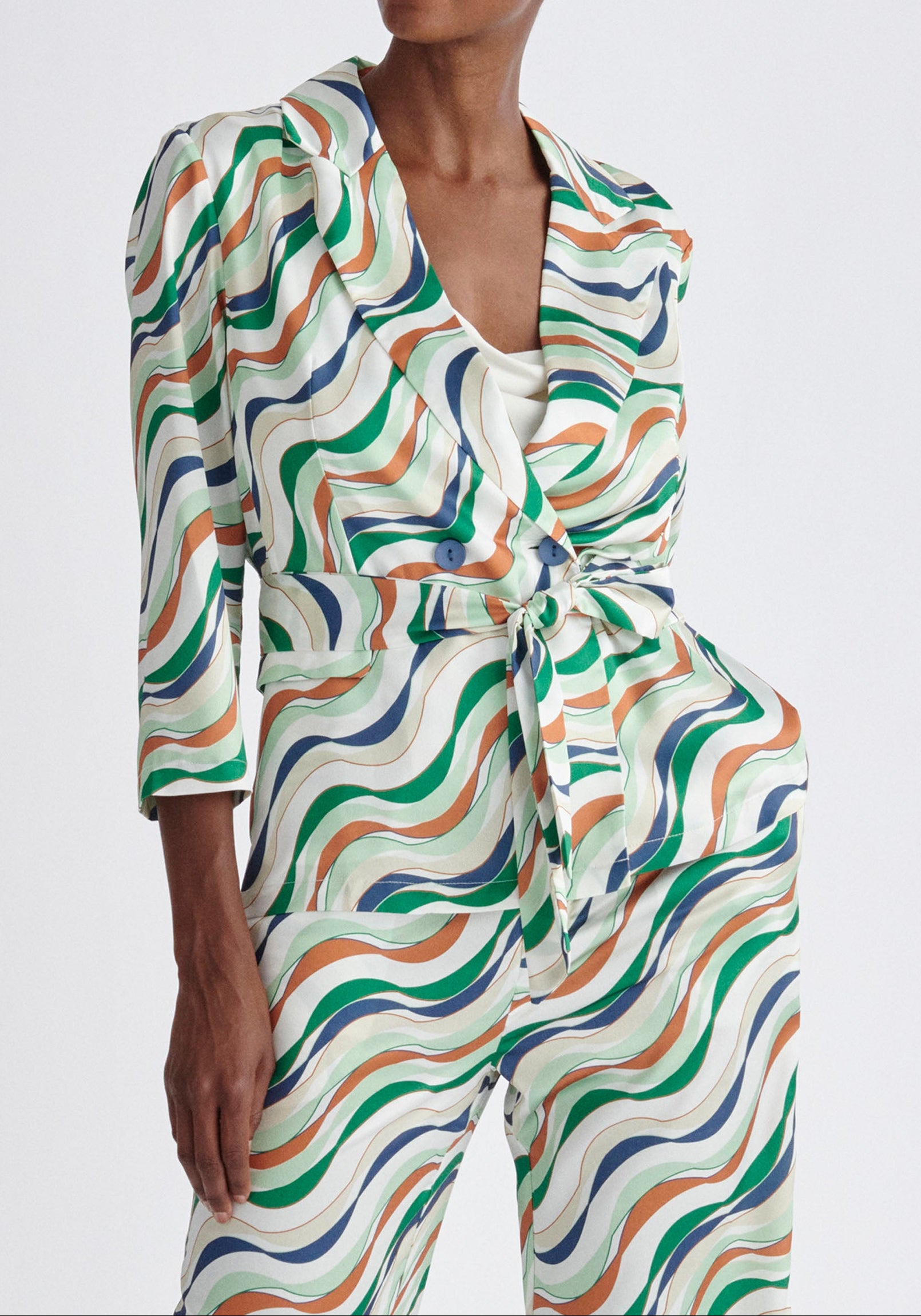 Paisie Belted Wave Print Blazer in Green