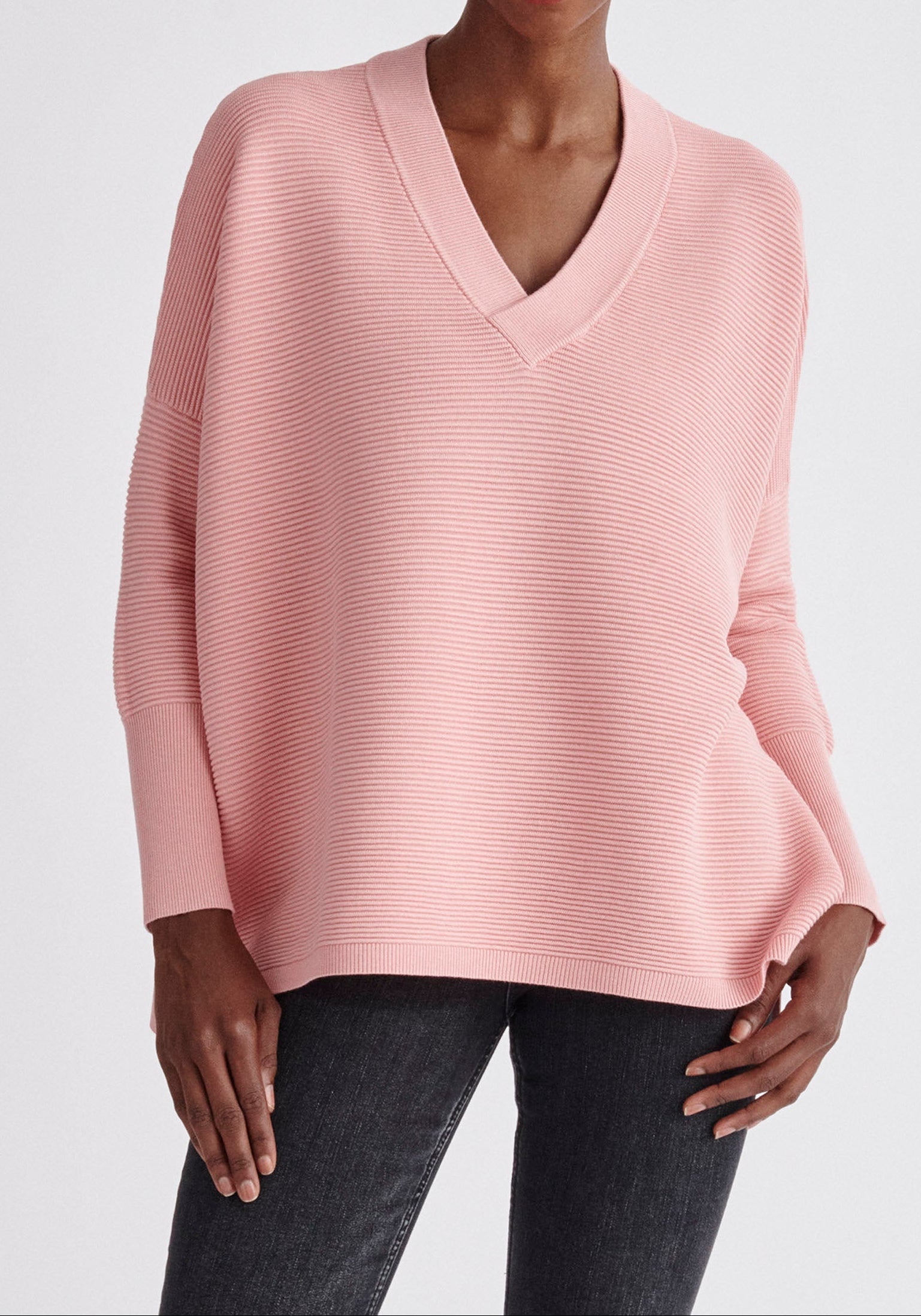 Paisie V-Neck Ribbed Jumper in Pink