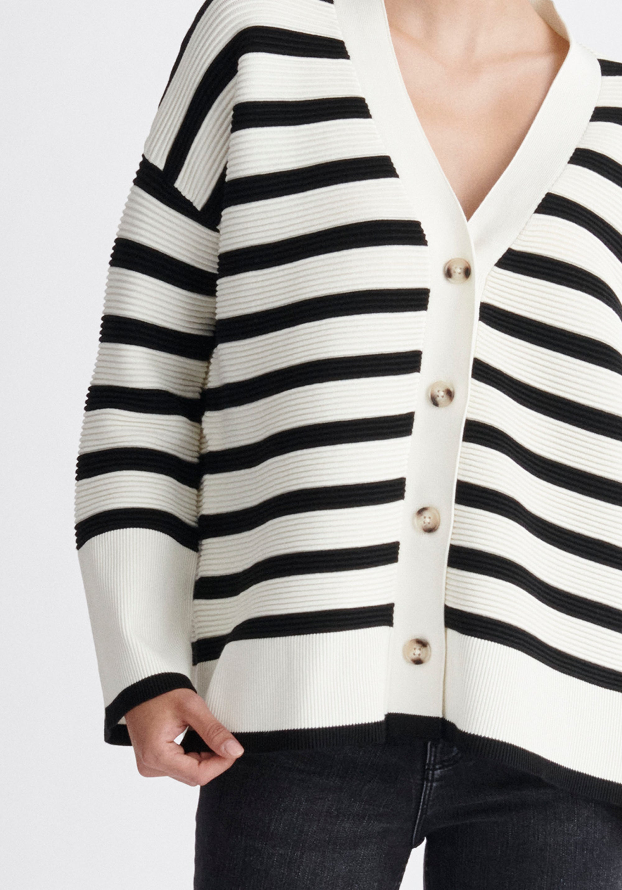 Paisie Striped Ribbed Cardigan in Black and White Close Up