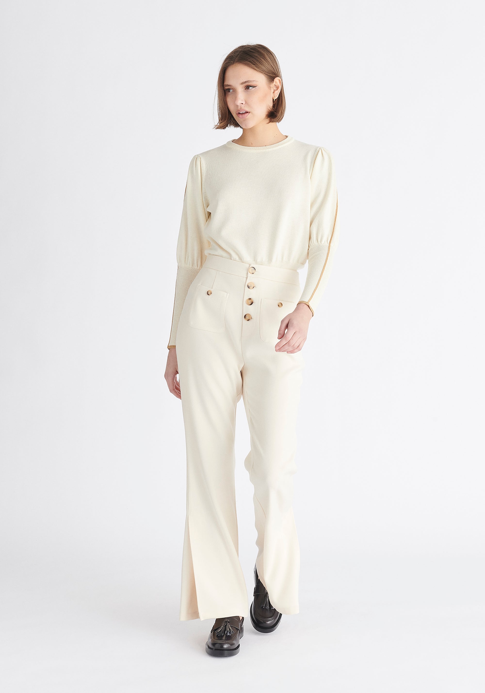 Paisie Contrast Colour Edge Knitted Top in Cream