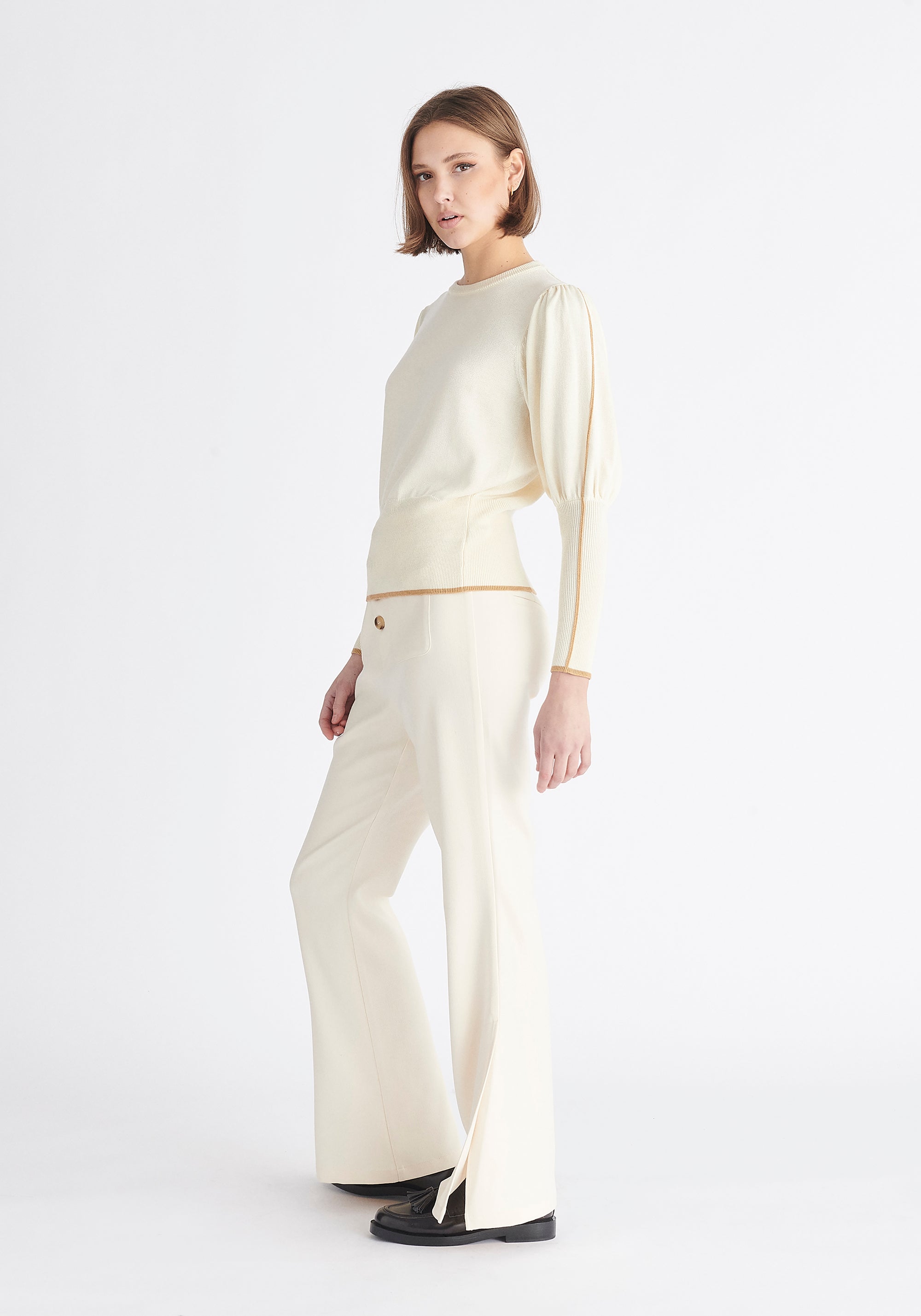Paisie Contrast Colour Edge Knitted Top in Cream Side