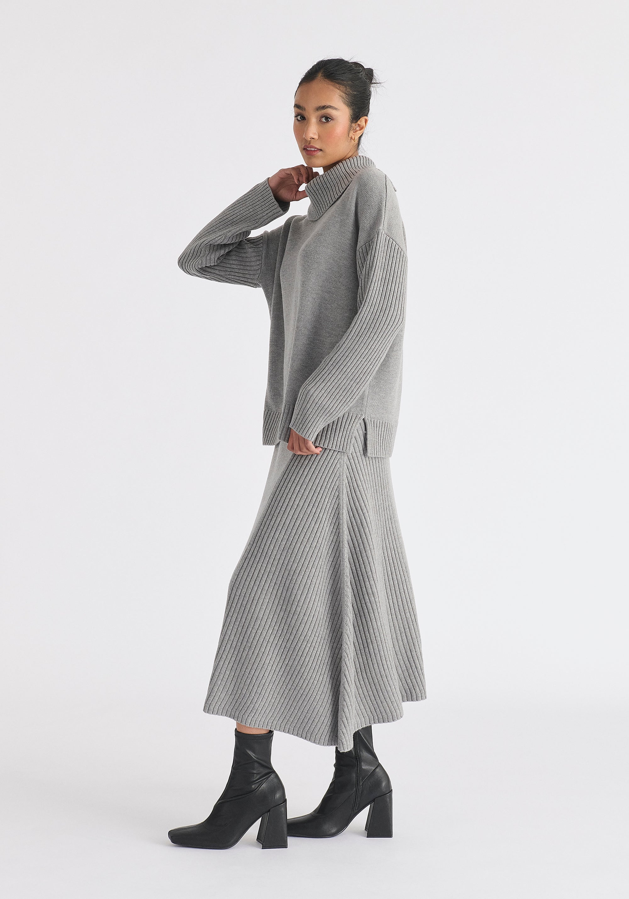 Knitted A-Line Midi Skirt with Ribbed Details in Grey Side