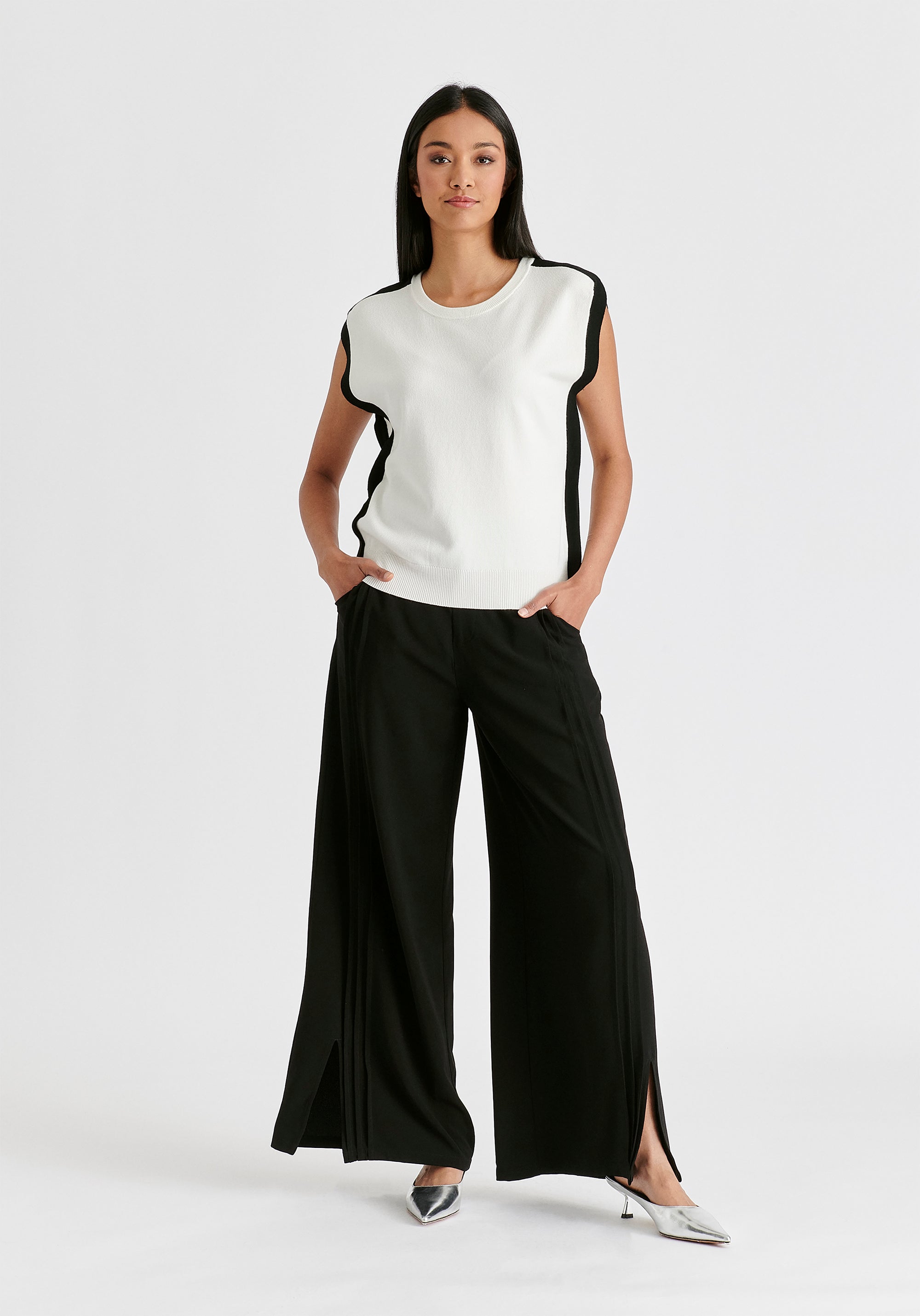Contrast Trim Round Neck Knit Top in White and Black Front
