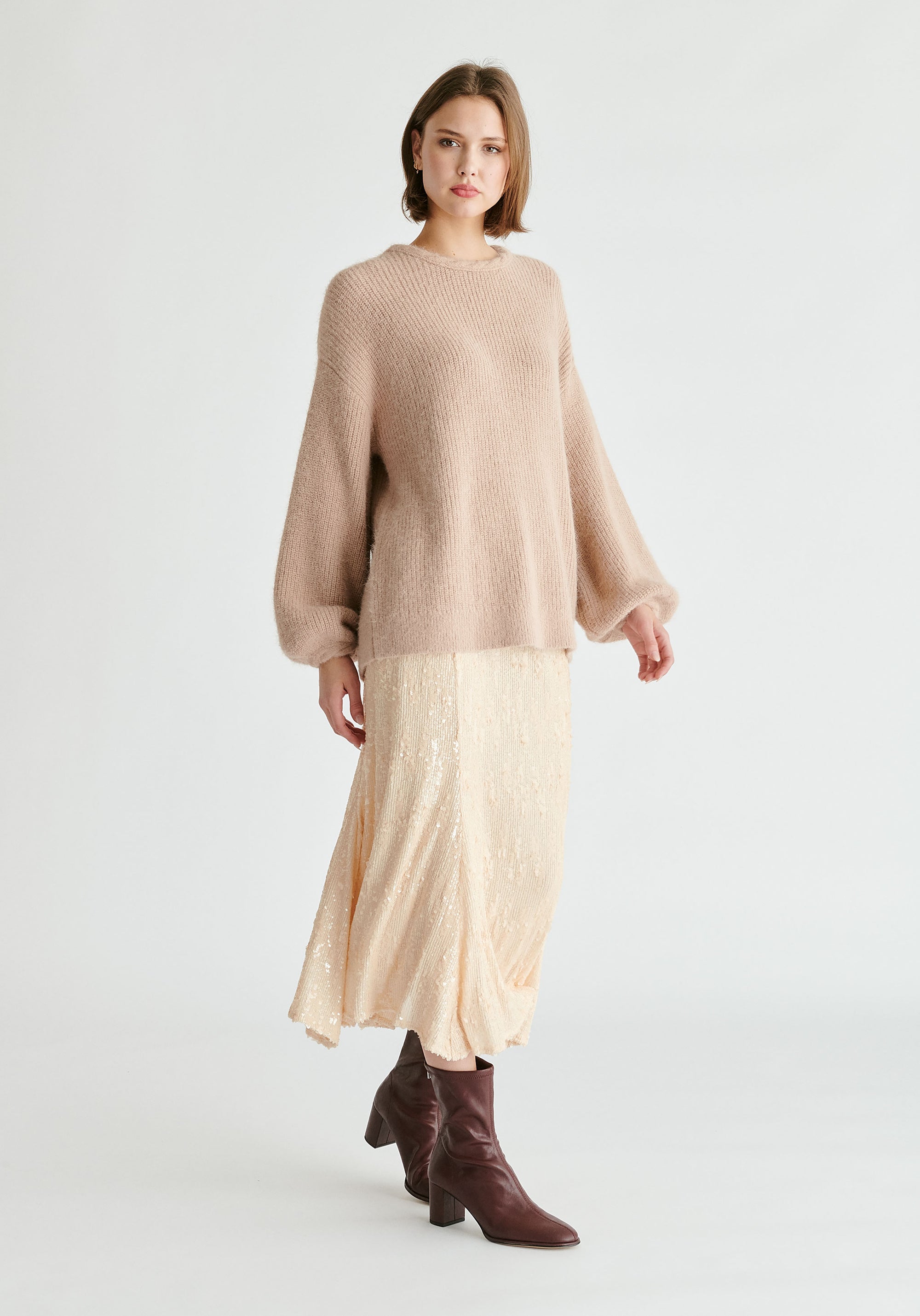 Balloon Sleeves Jumper with Cable Details in Blush Side