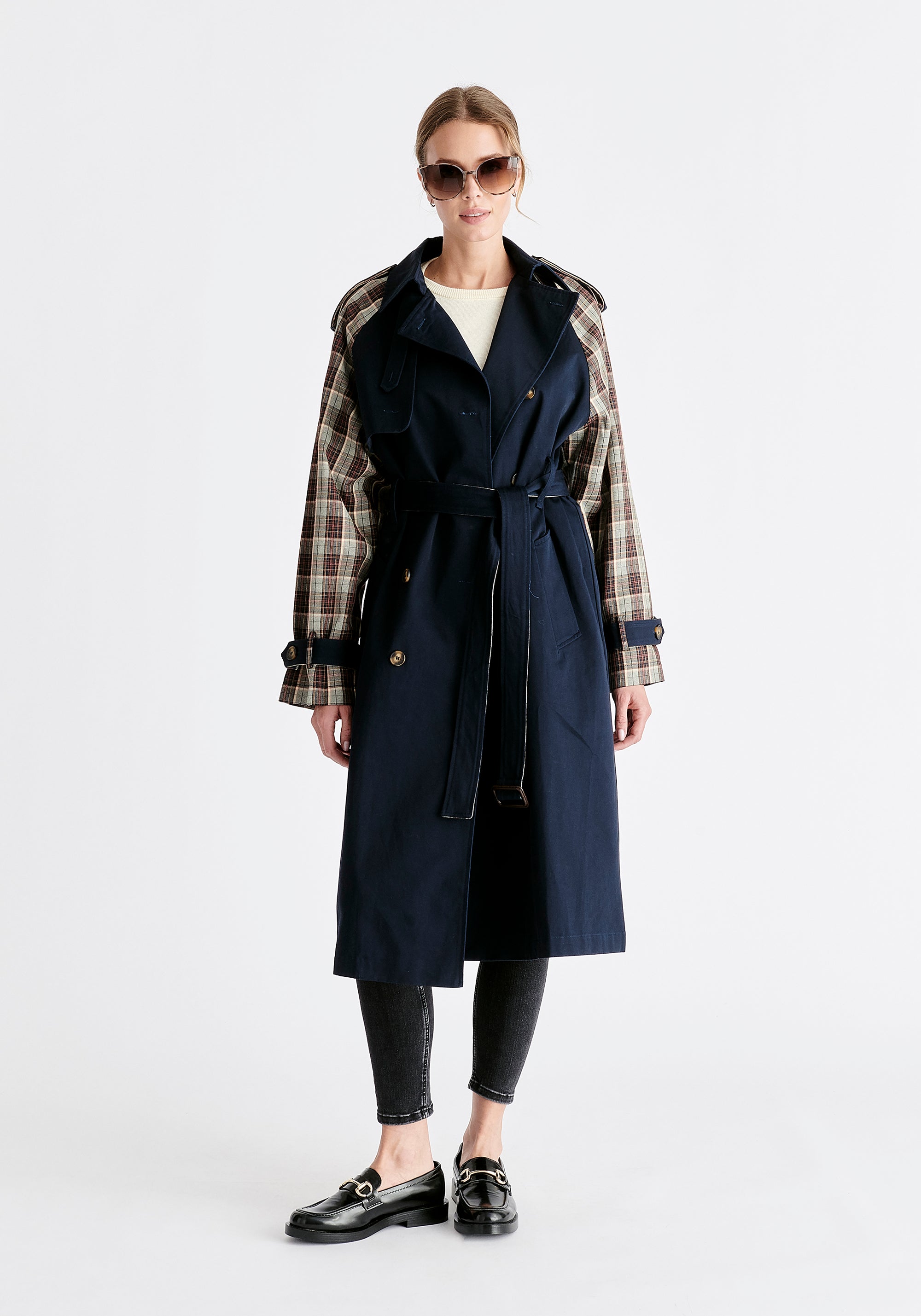 Paisie Plaid Trench Coat in Navy