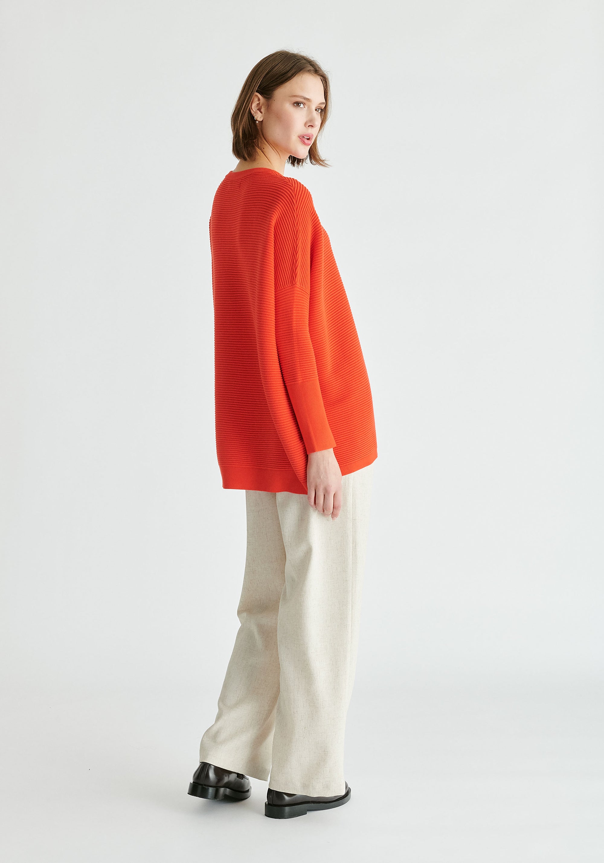 Paisie Ribbed Jumper in Red Side