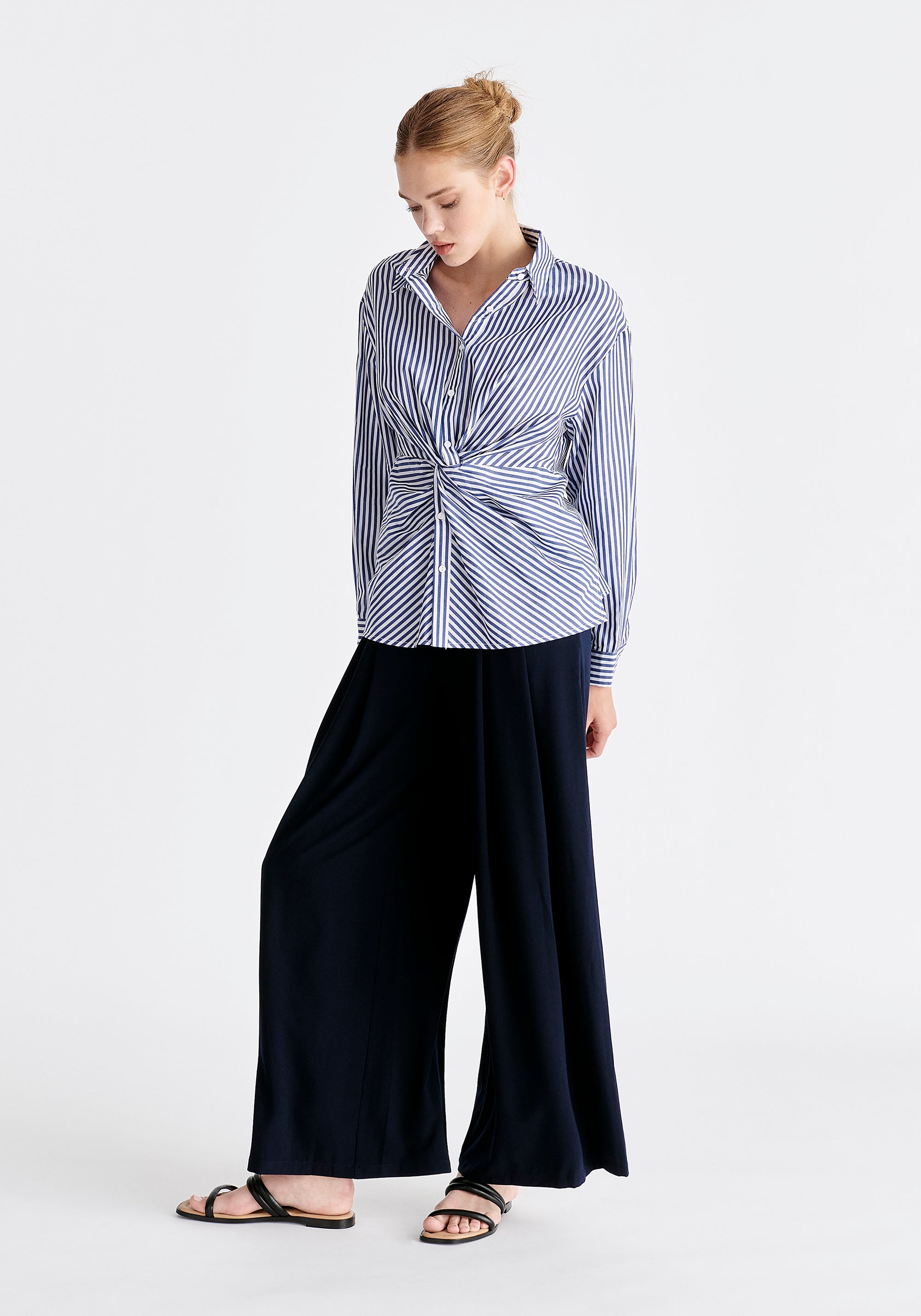 Twist Detail Shirt in Dark Blue and White