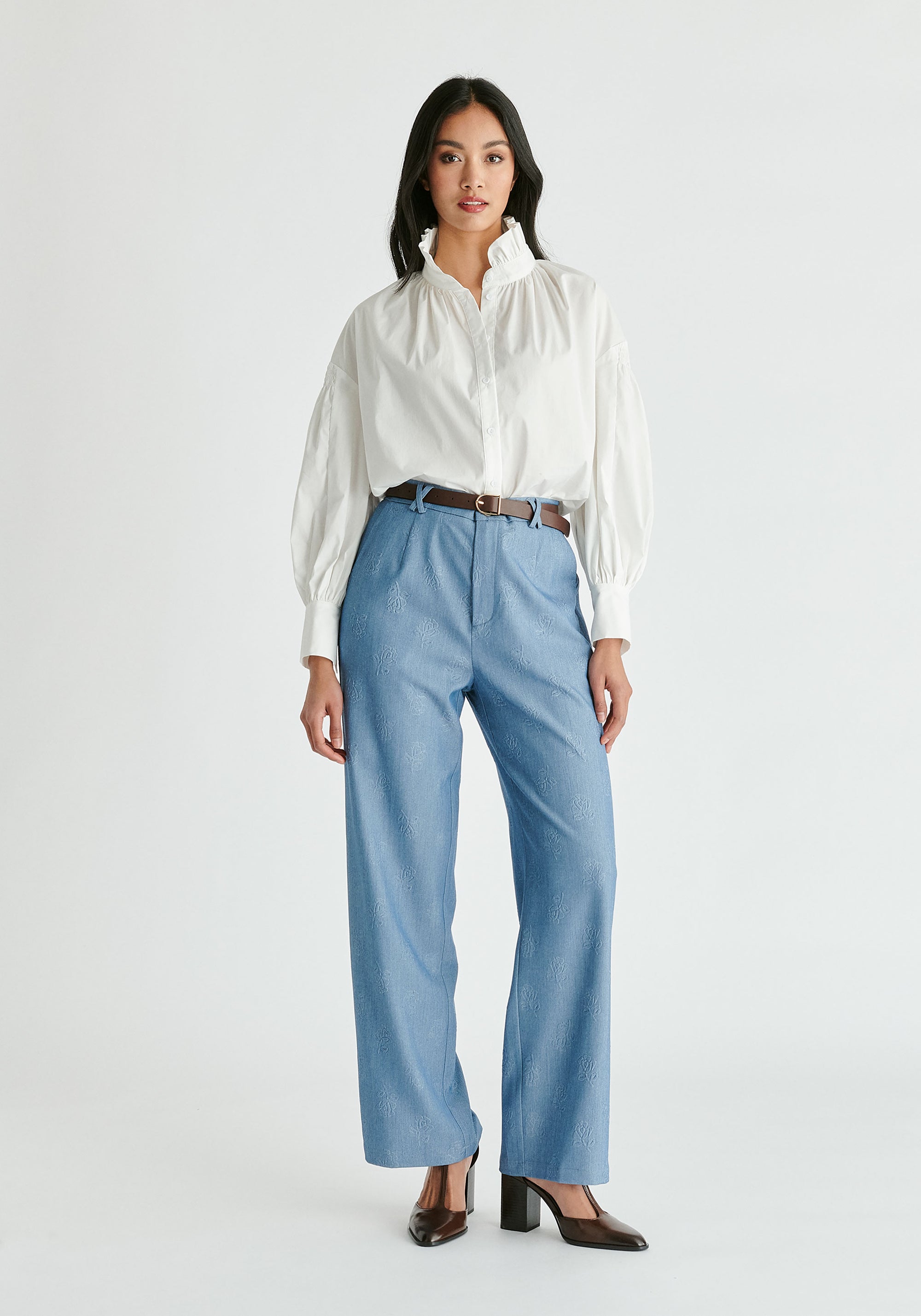 Puff Sleeve Shirt with Ruffled Collar in White Front