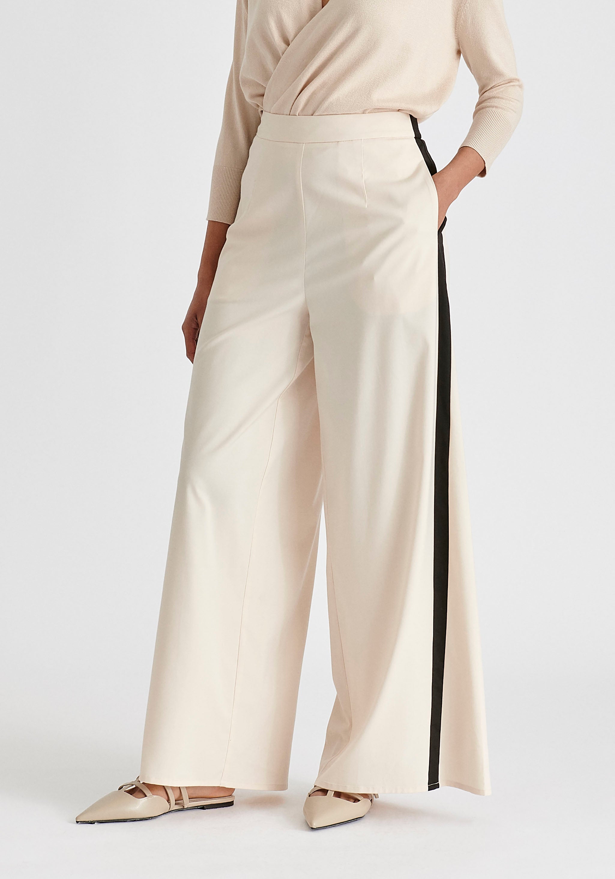 Contrast Trim Wide Leg Trousers