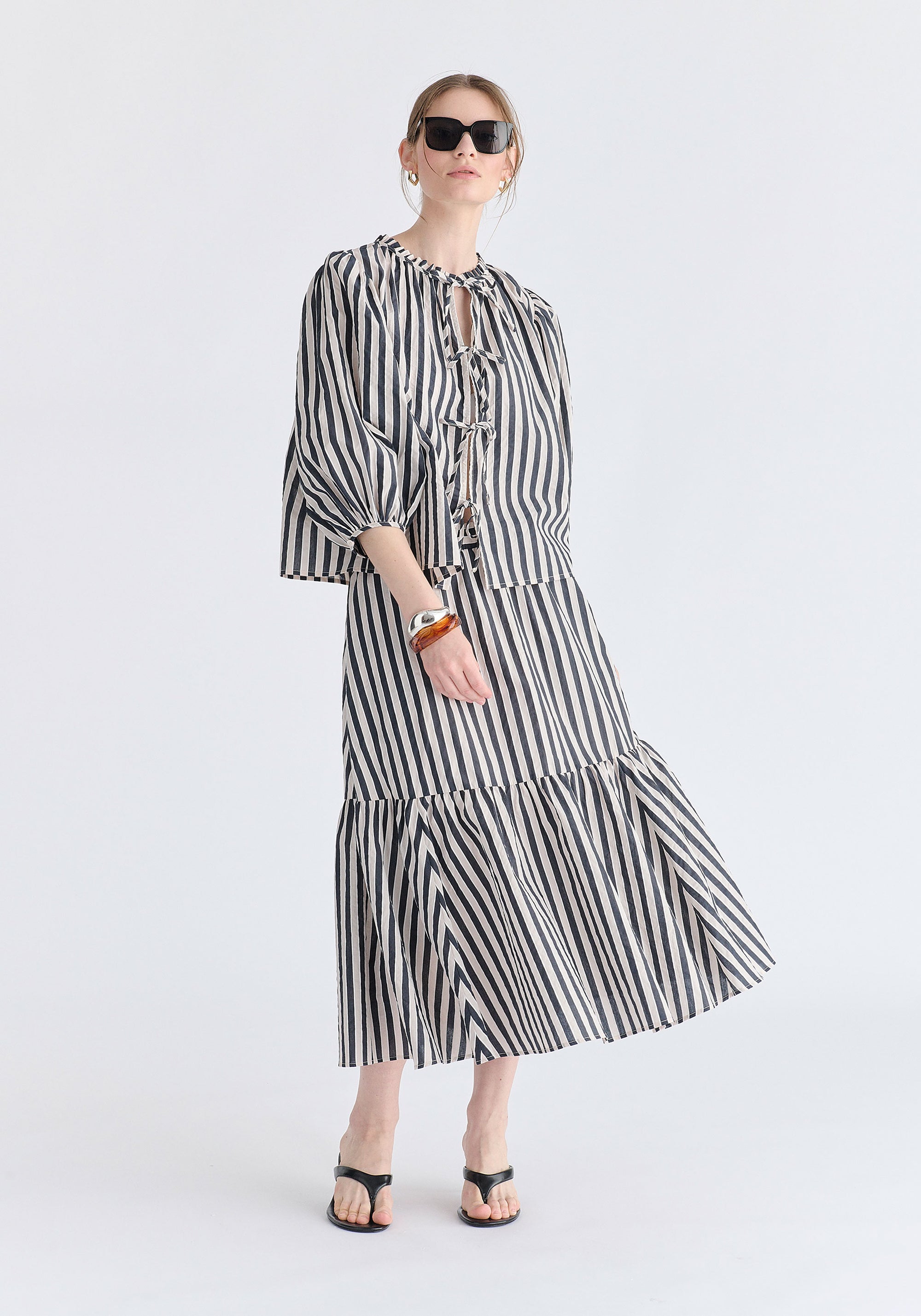 Tie Front Puff Sleeves Blouse