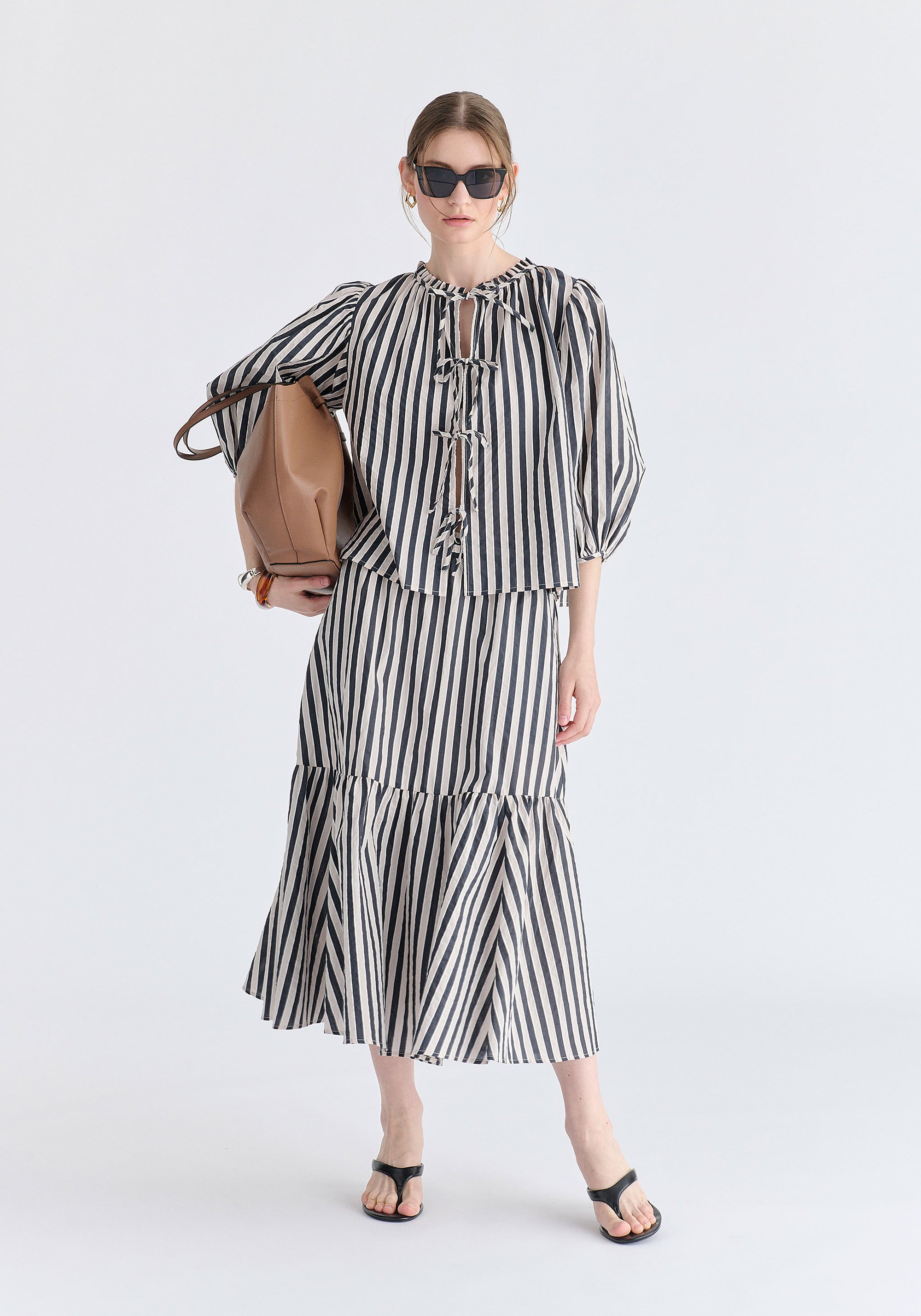 Tie Front Puff Sleeves Blouse