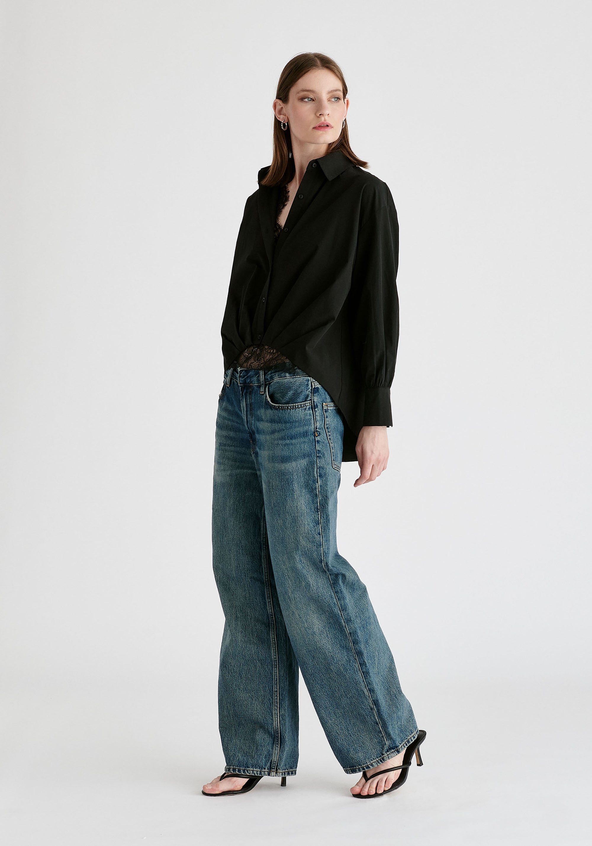 2-Piece Pleated Waist Shirt Set with Lace Cami Underlay