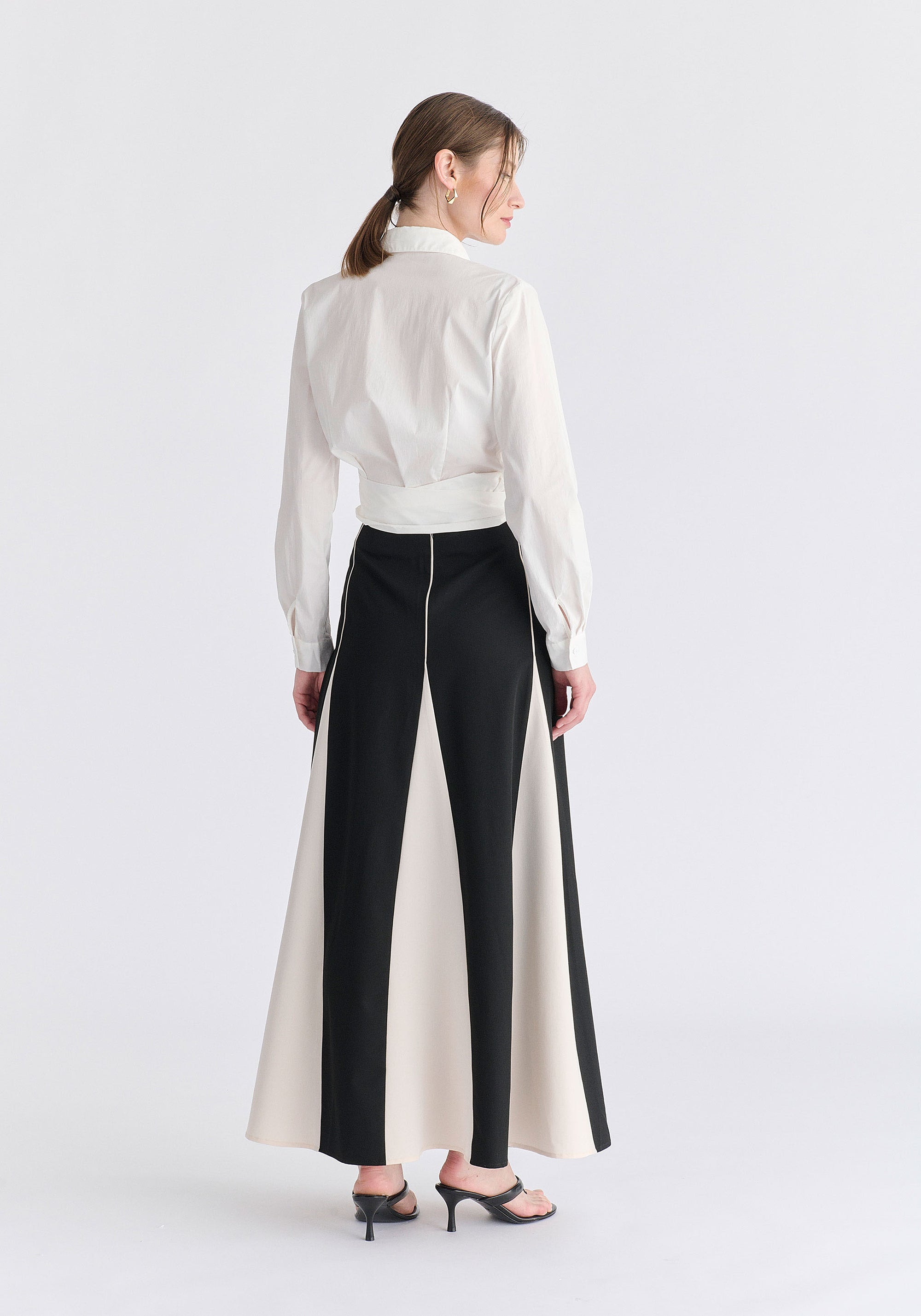 Contrast Details Maxi Skirt
