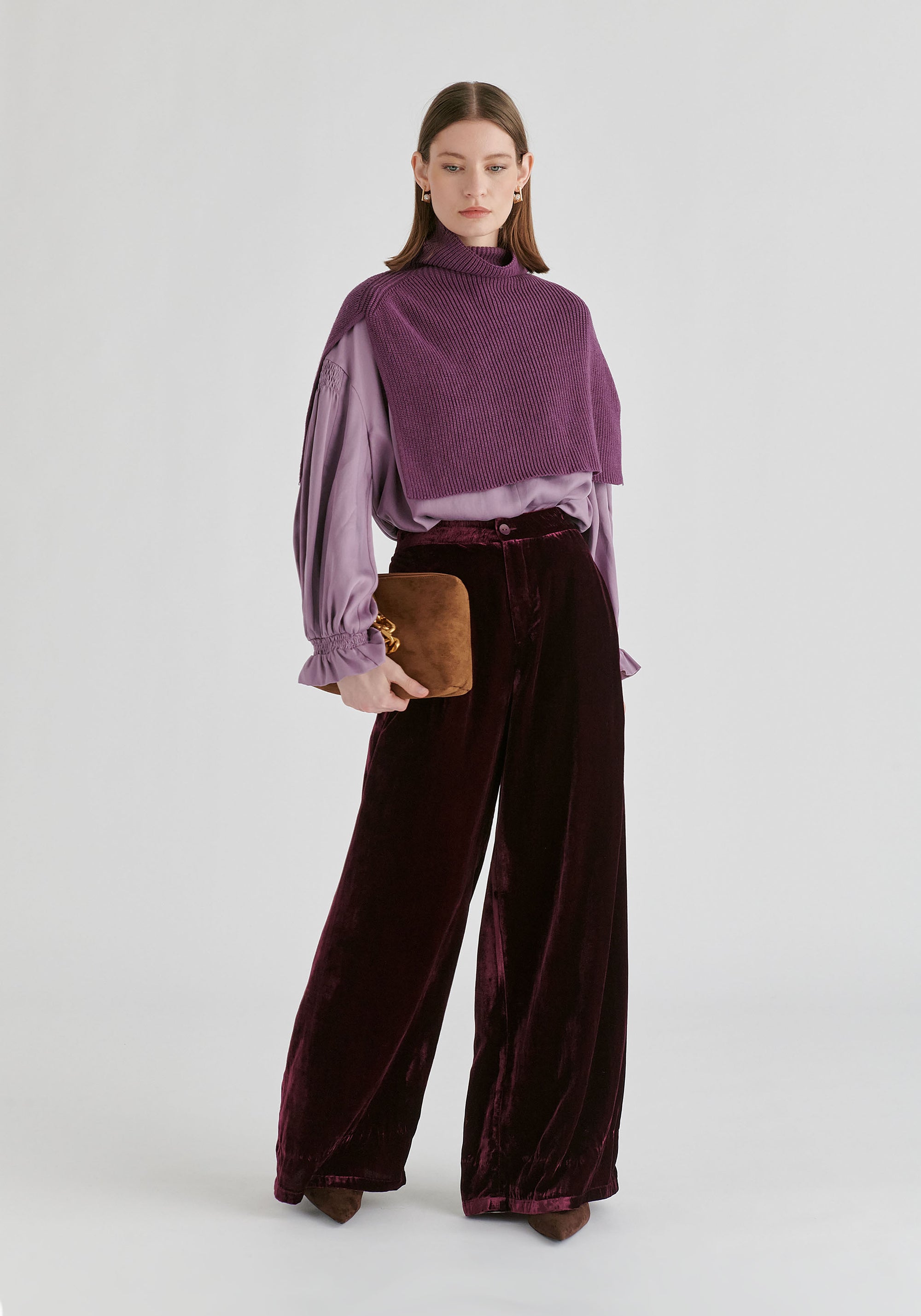 Velvet Wide-Leg Trousers with Separate Elastic Ankle Bands in Wine Front