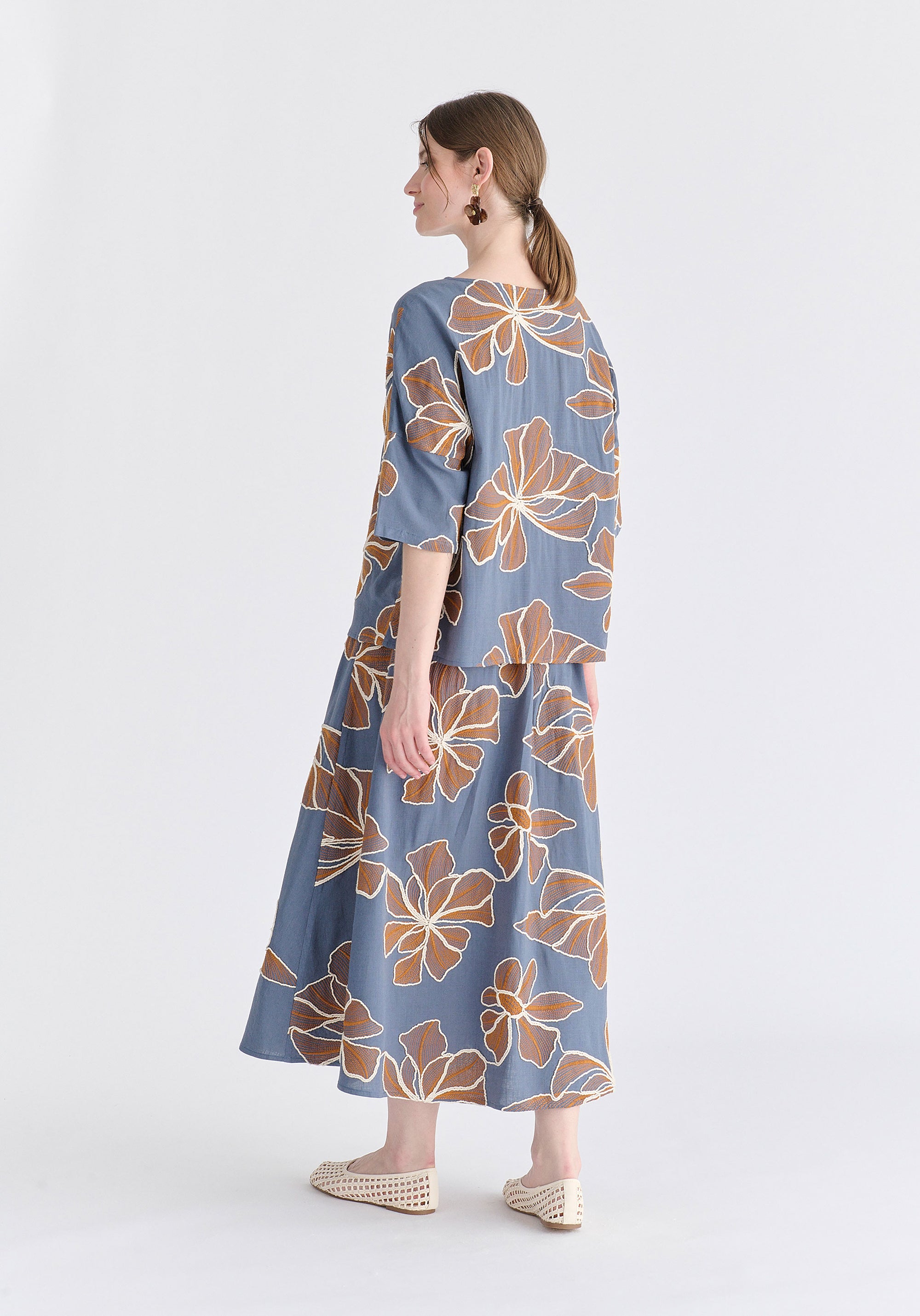 Floral Embroidered Relax Fit Top in Blue Back