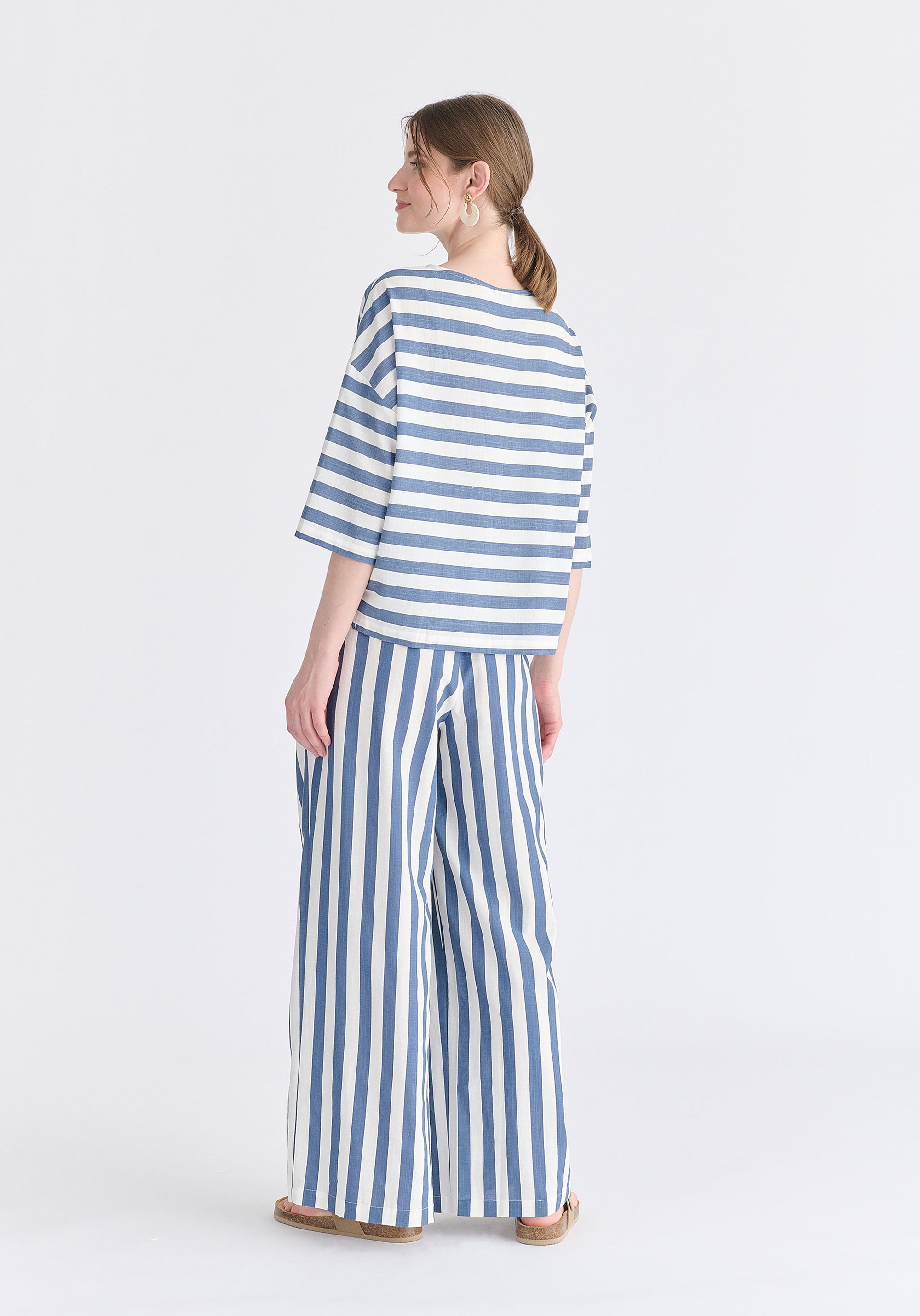 Side Splits Detail Relaxed Top in Blue and White Back