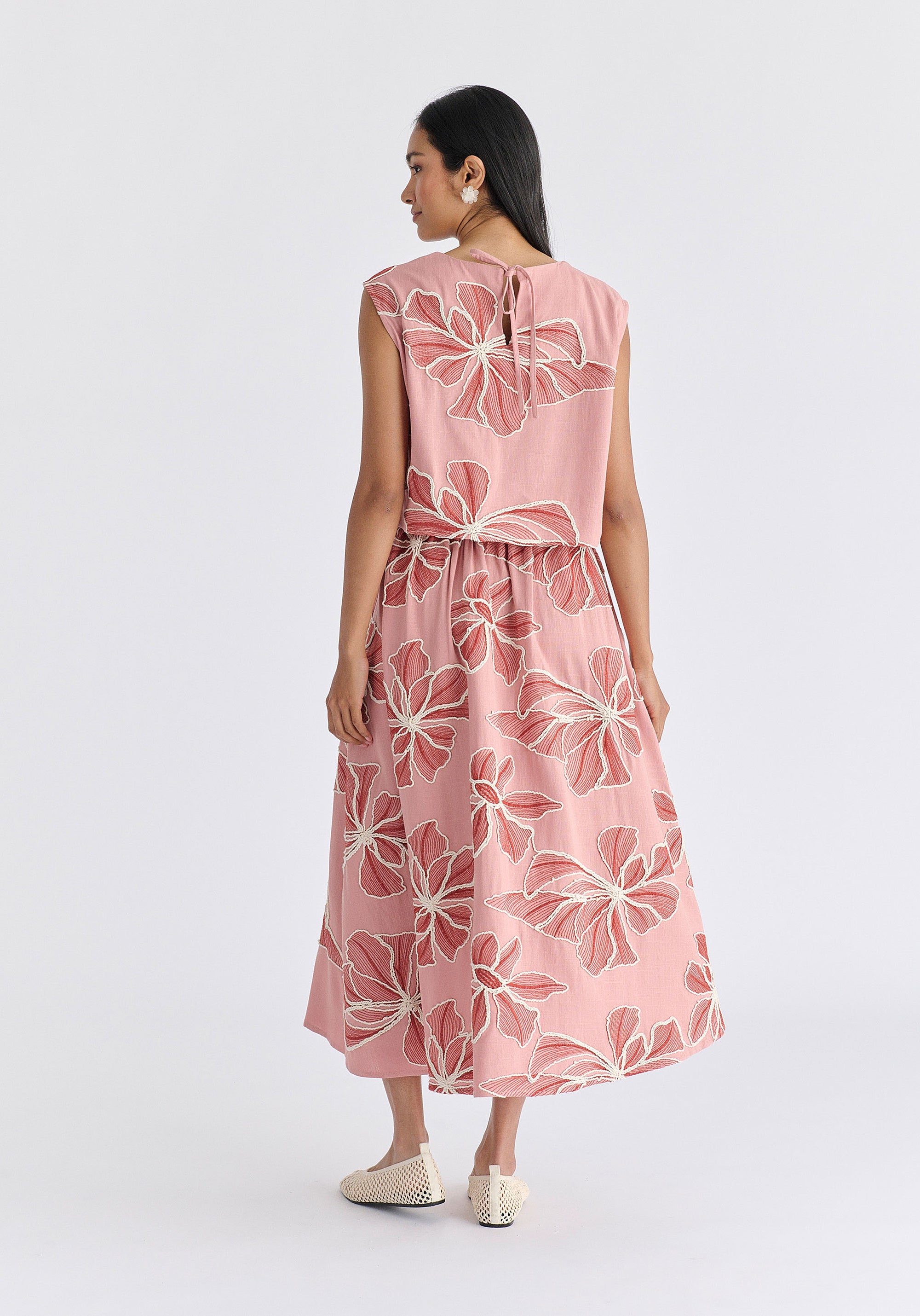 Floral Embroidered Midi Skirt in Pink Back