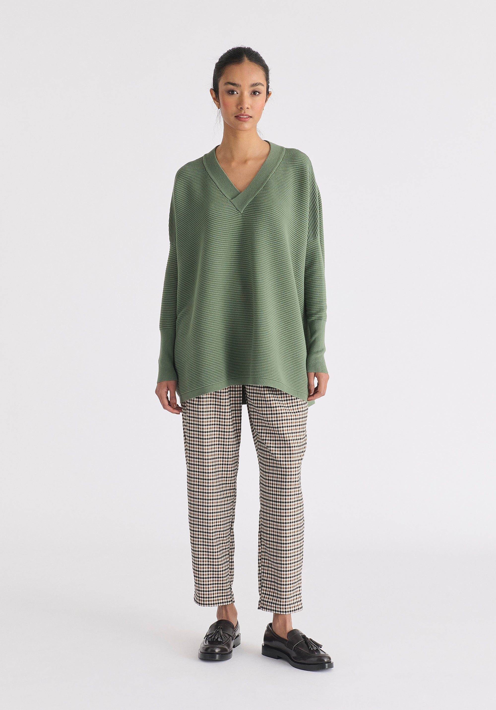 Paisie V-Neck Ribbed Jumper in Sage Green Front