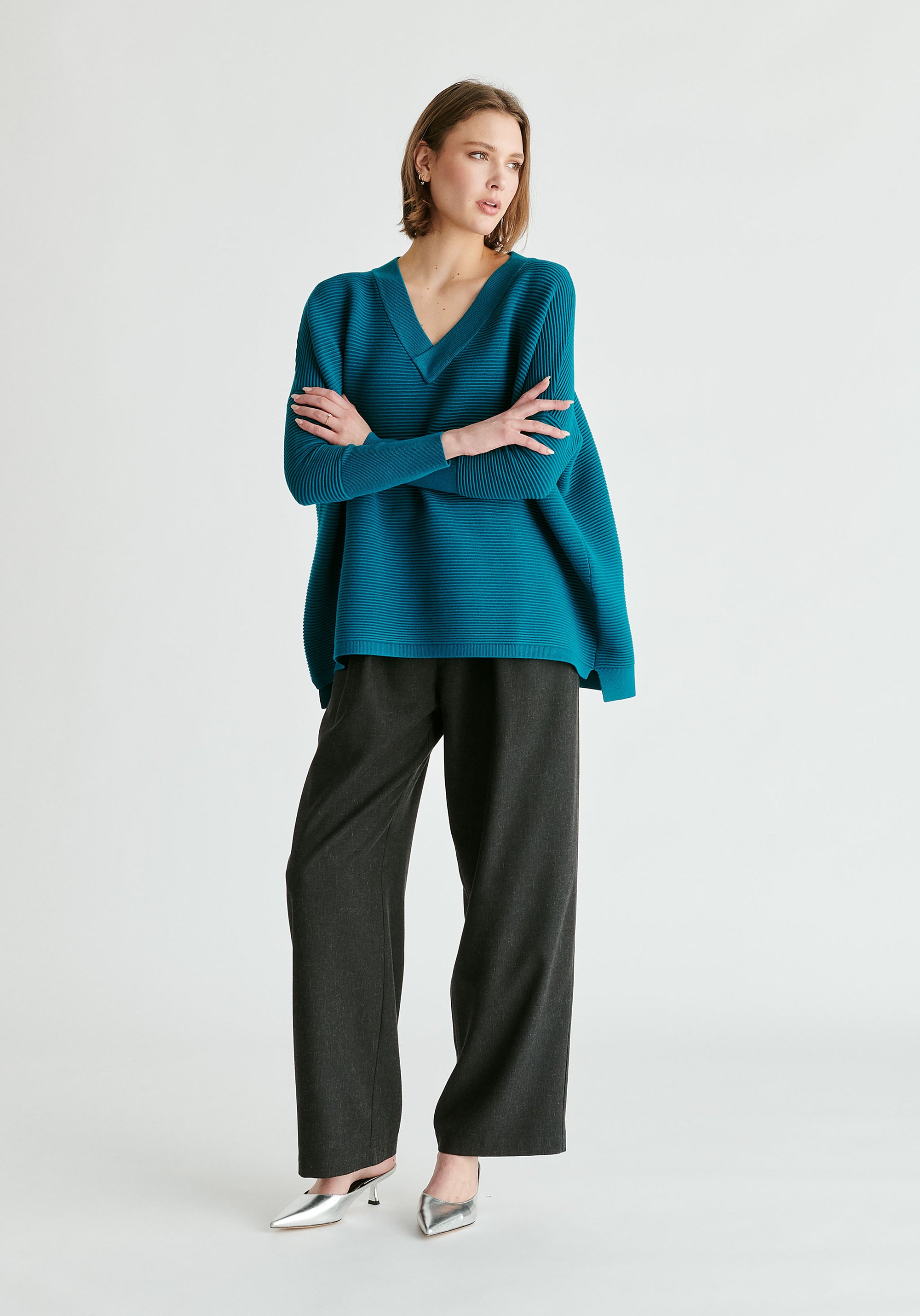 Paisie V-Neck Ribbed Jumper in Ocean Blue Front