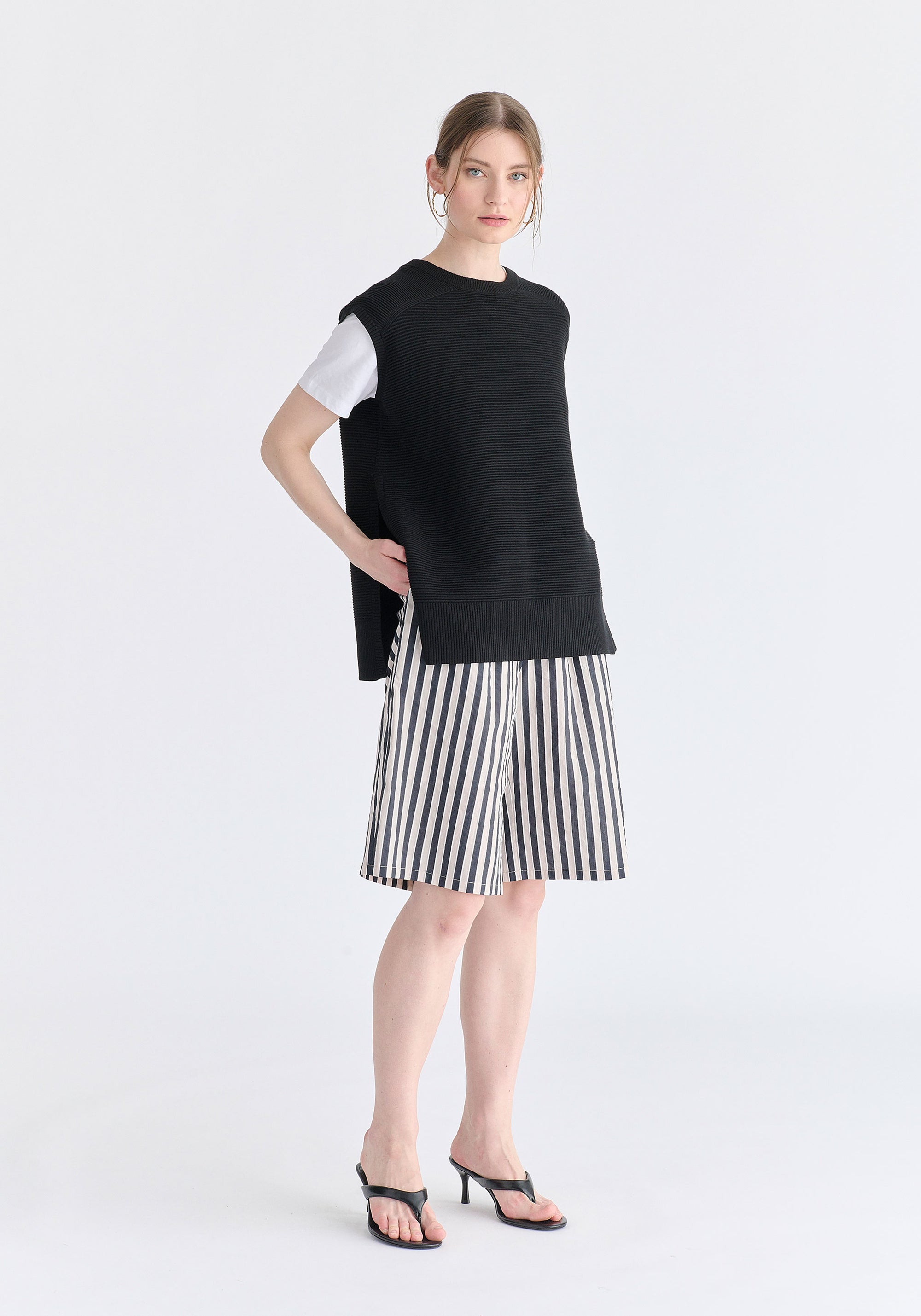 Side Slit Sleeveless Ribbed jumper in Black Front