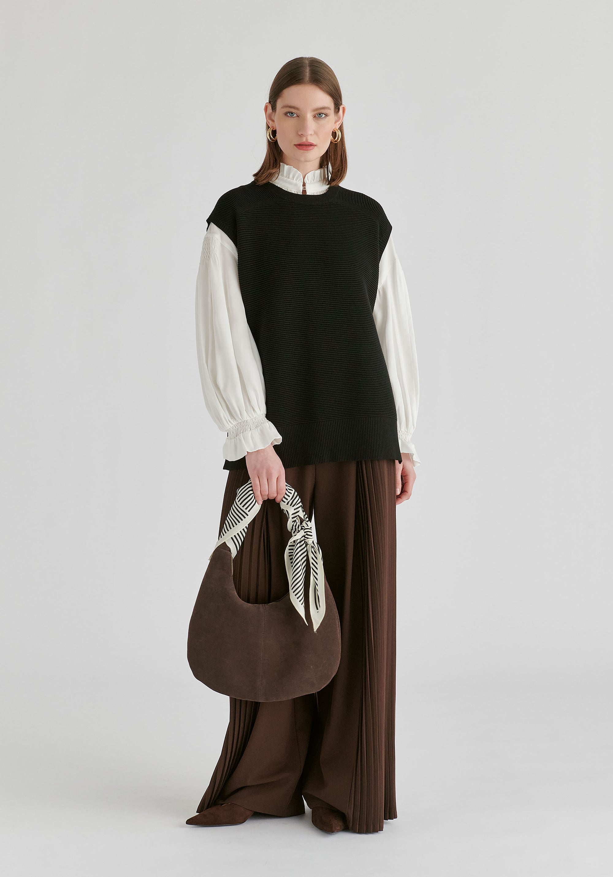 Side Slit Sleeveless Ribbed Jumper in Black Front