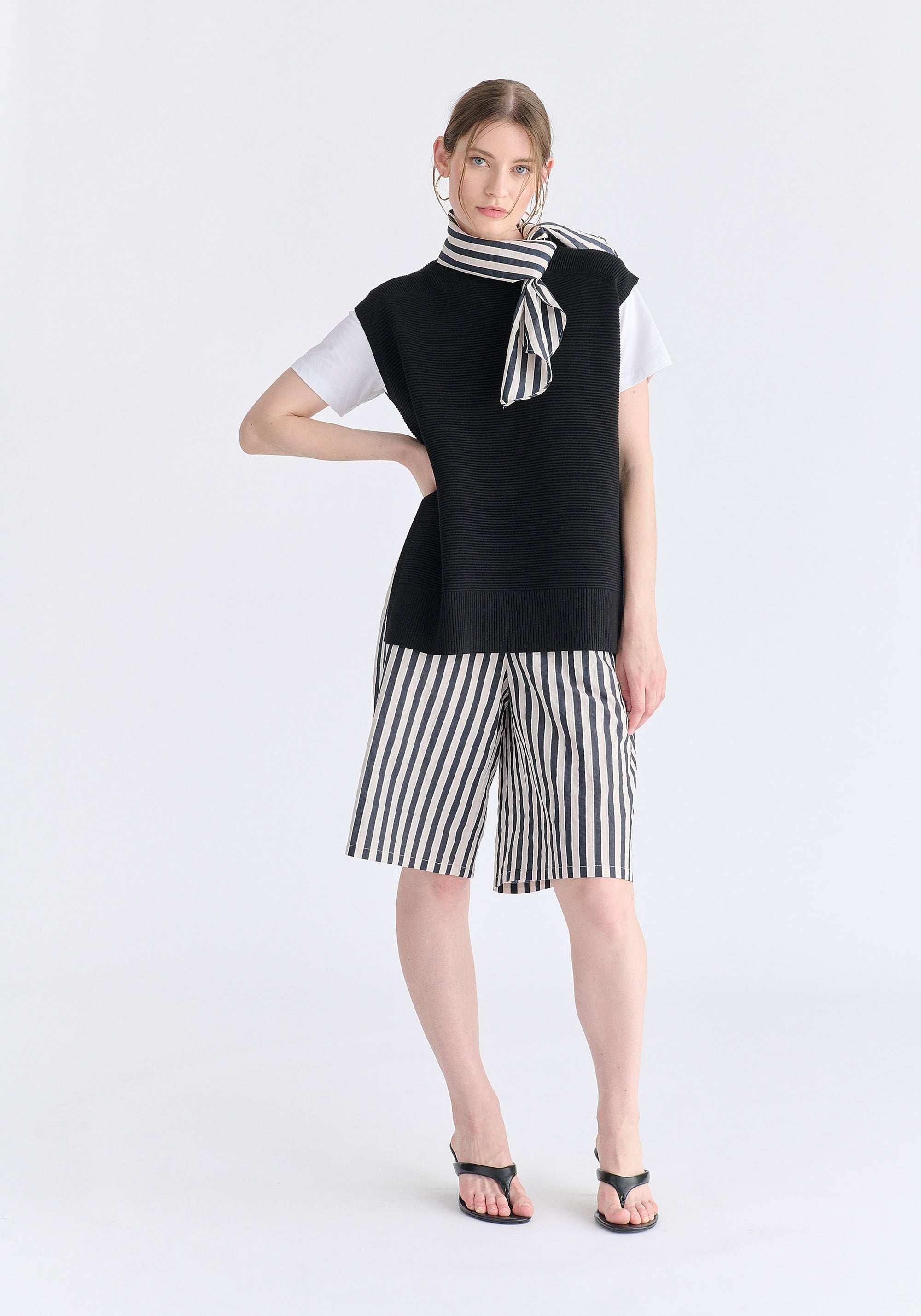 Side Slit Sleeveless Ribbed jumper in Black Front