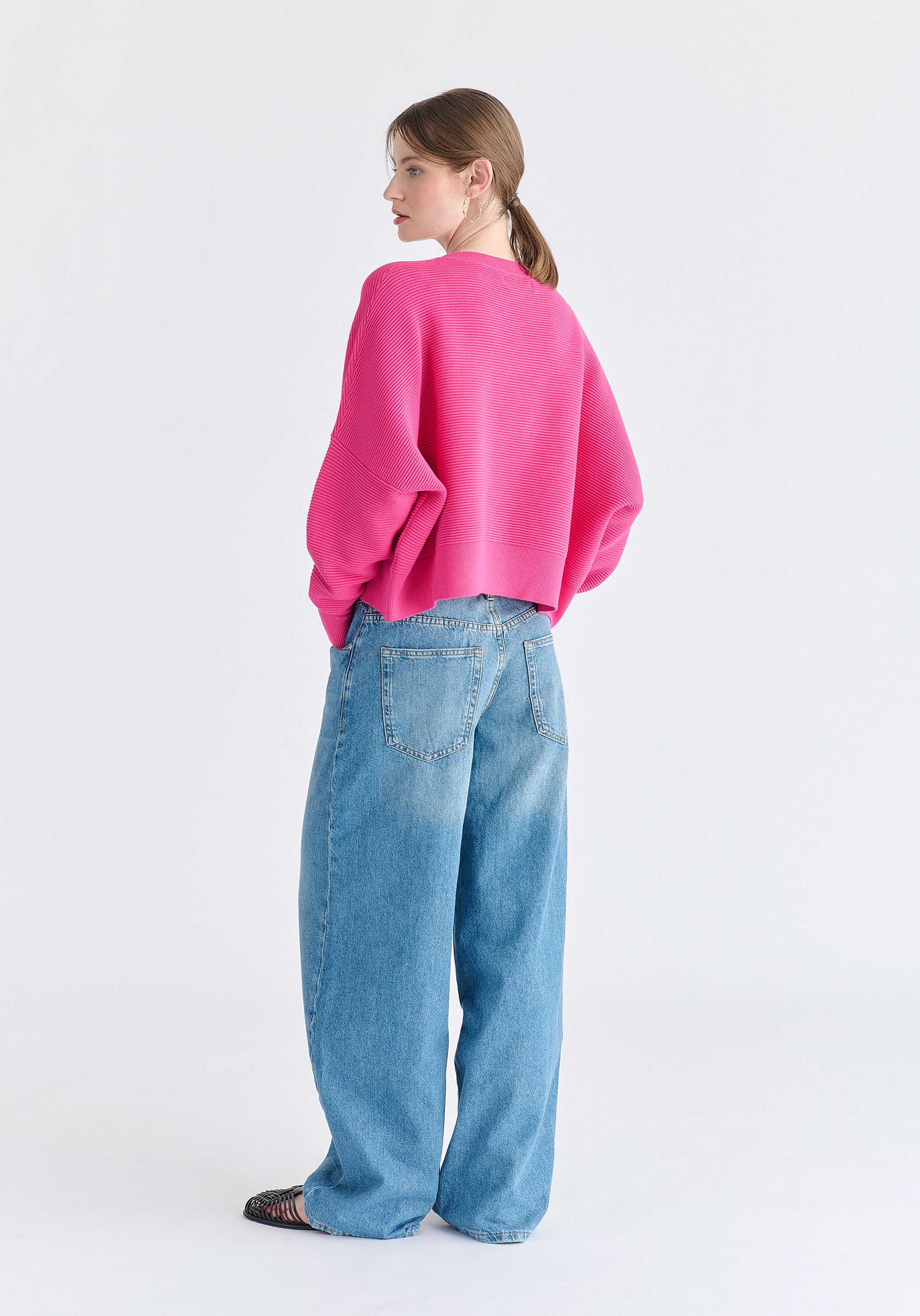 Cropped Ribbed Jumper in Hot Pink Back